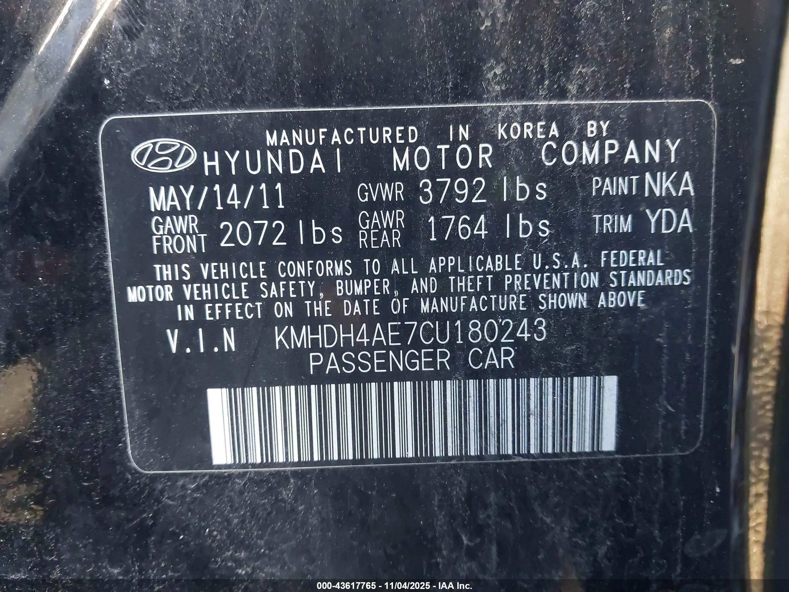 HYUNDAI ELANTRA image 9
