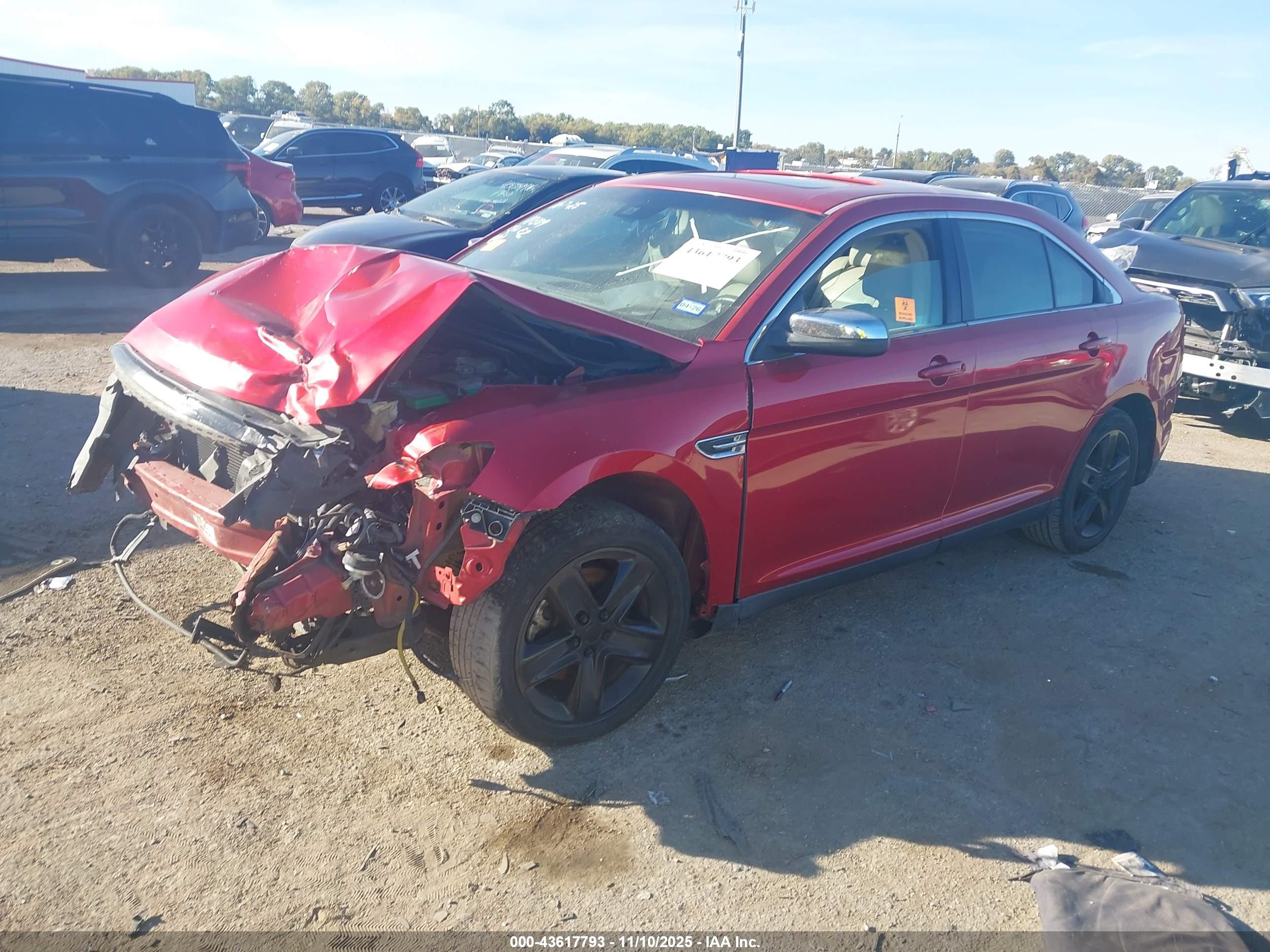 FORD TAURUS image 2