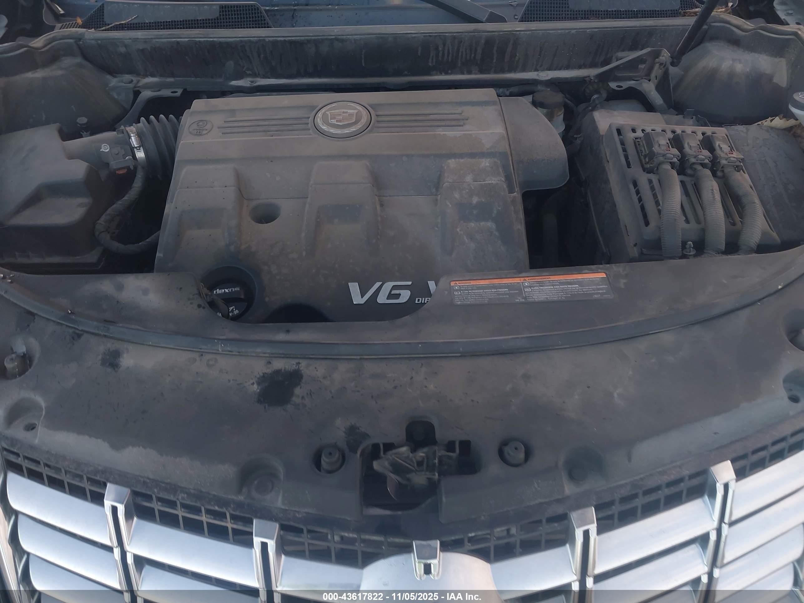 CADILLAC SRX image 10