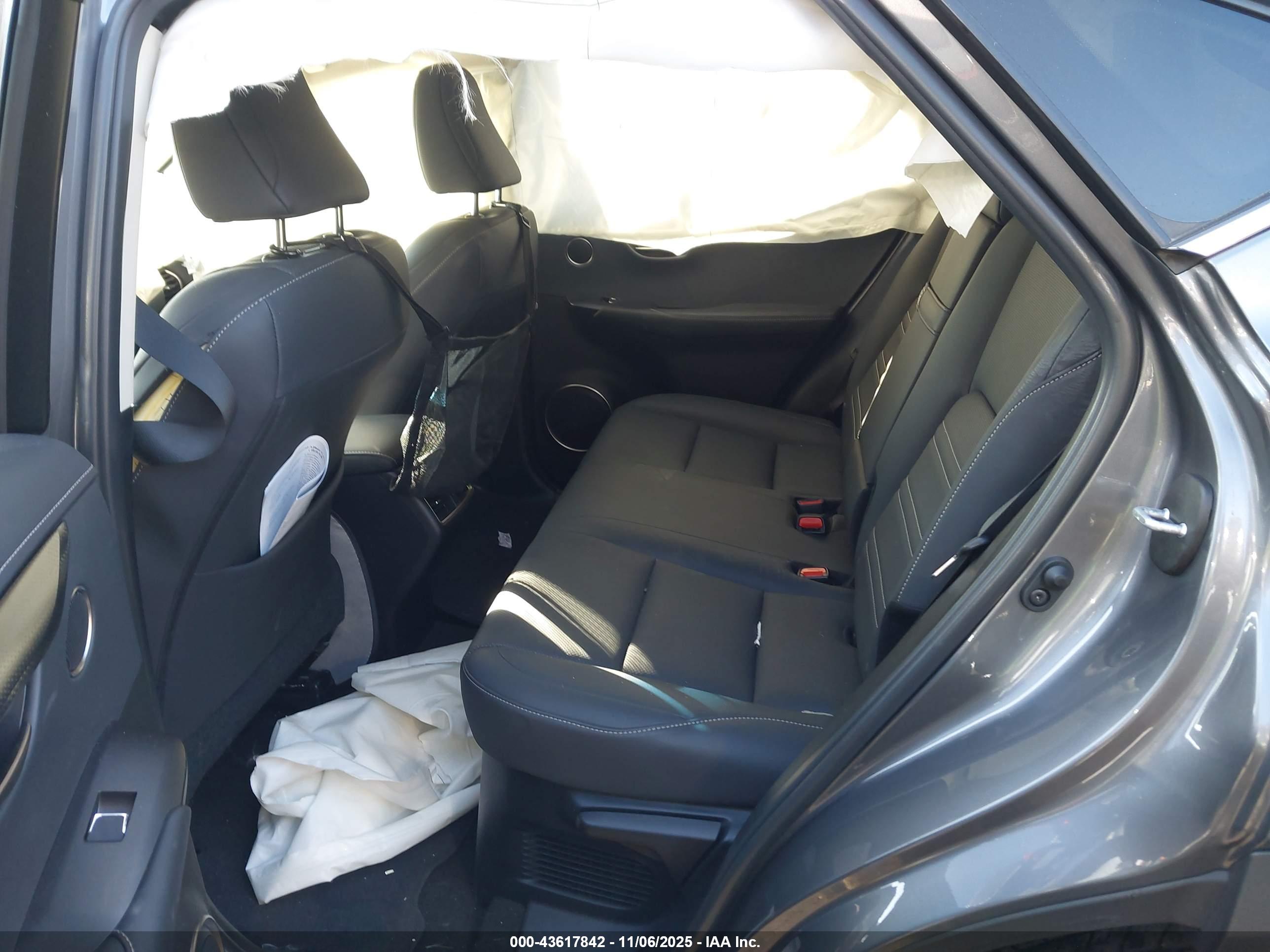 LEXUS NX image 8