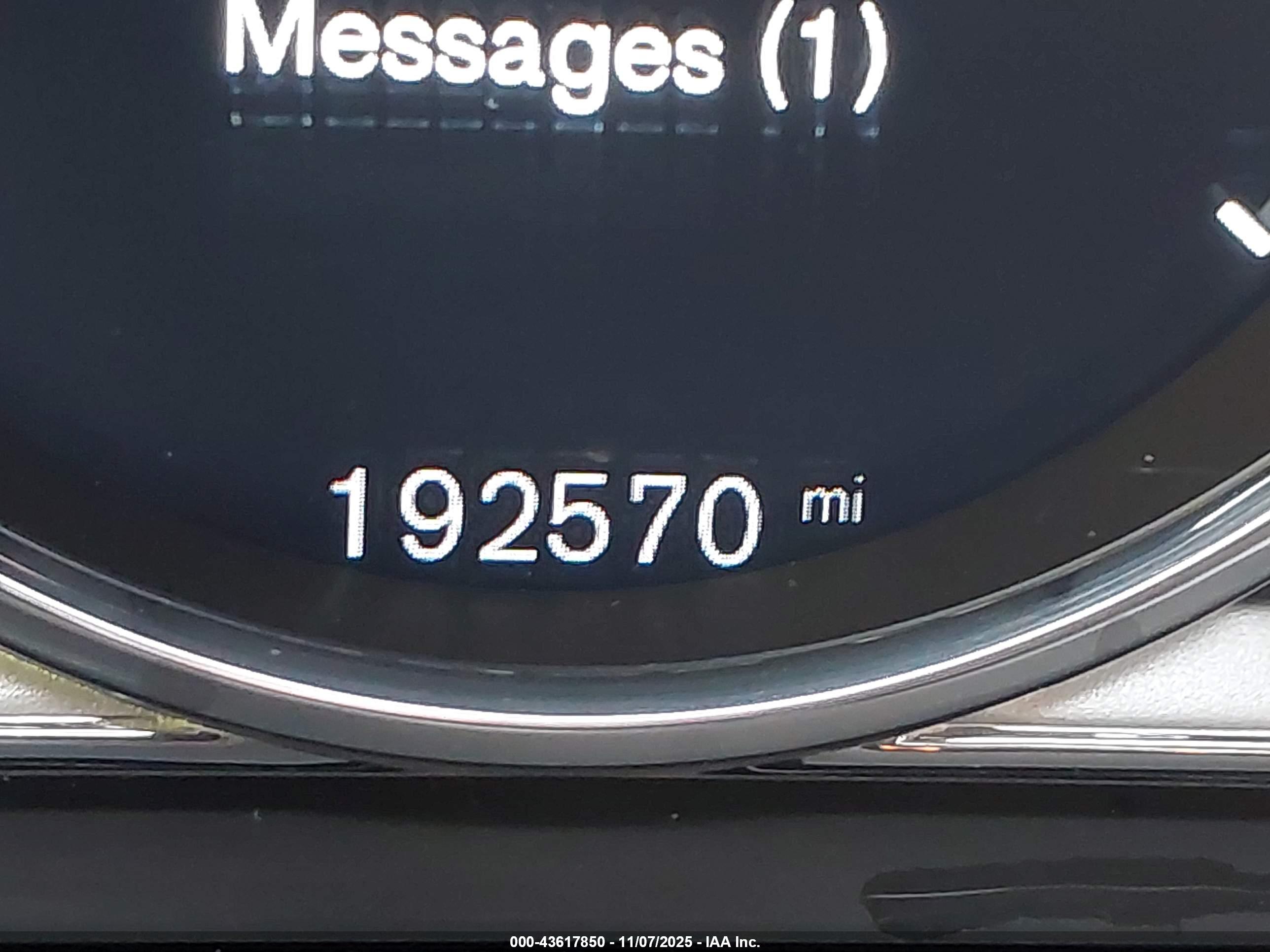 VOLVO V60 image 7