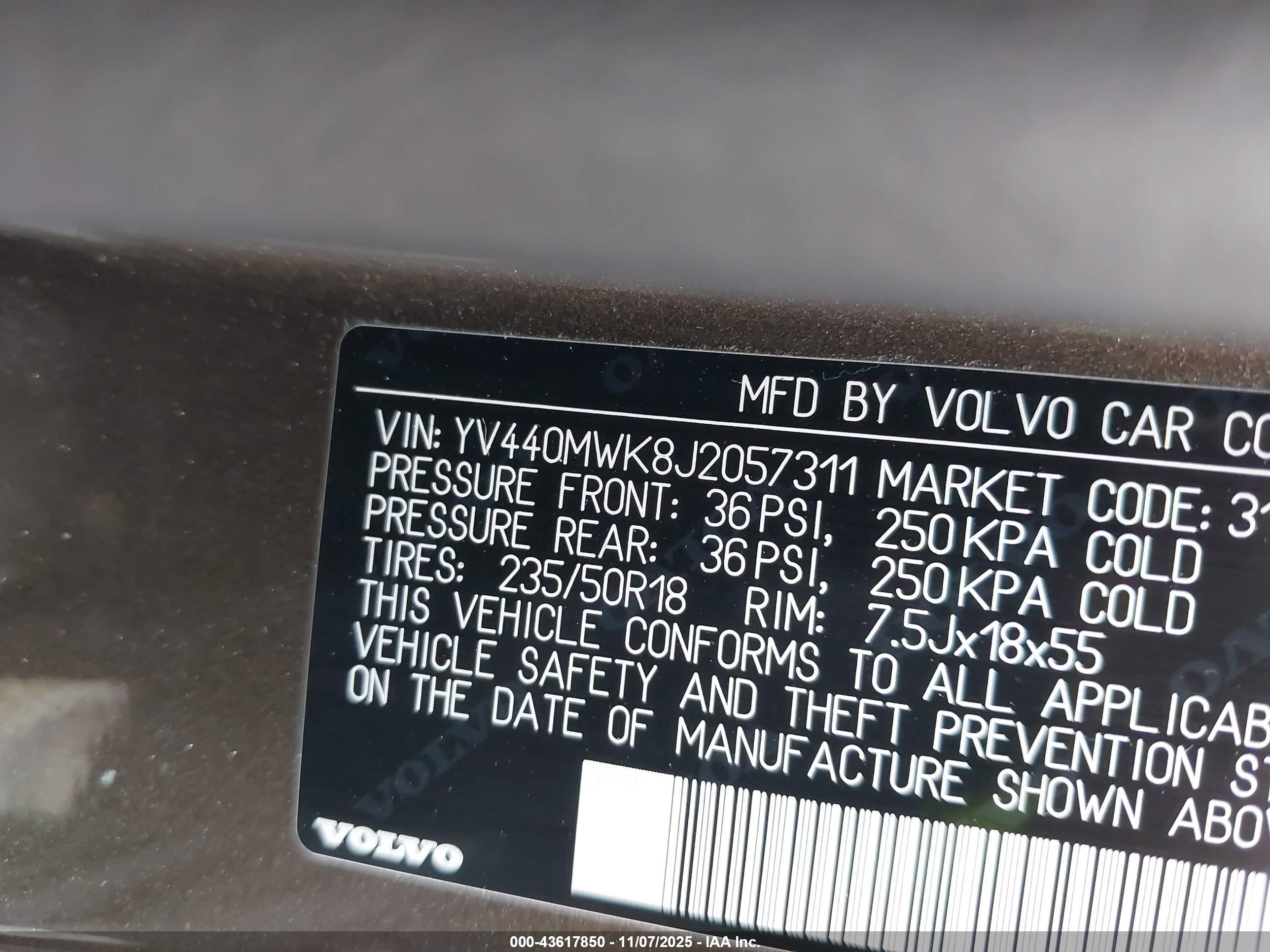 VOLVO V60 image 9