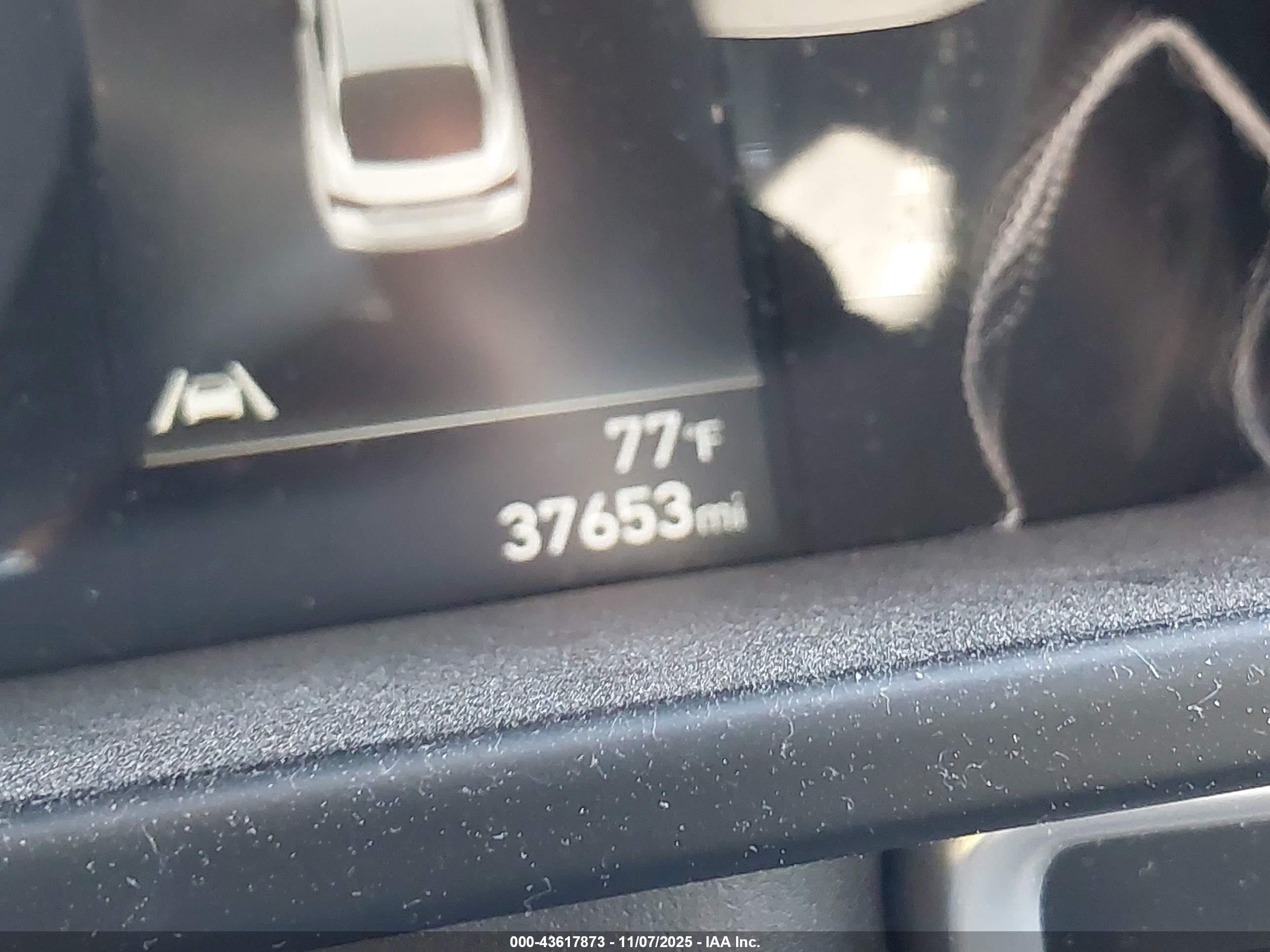 HYUNDAI ELANTRA image 7