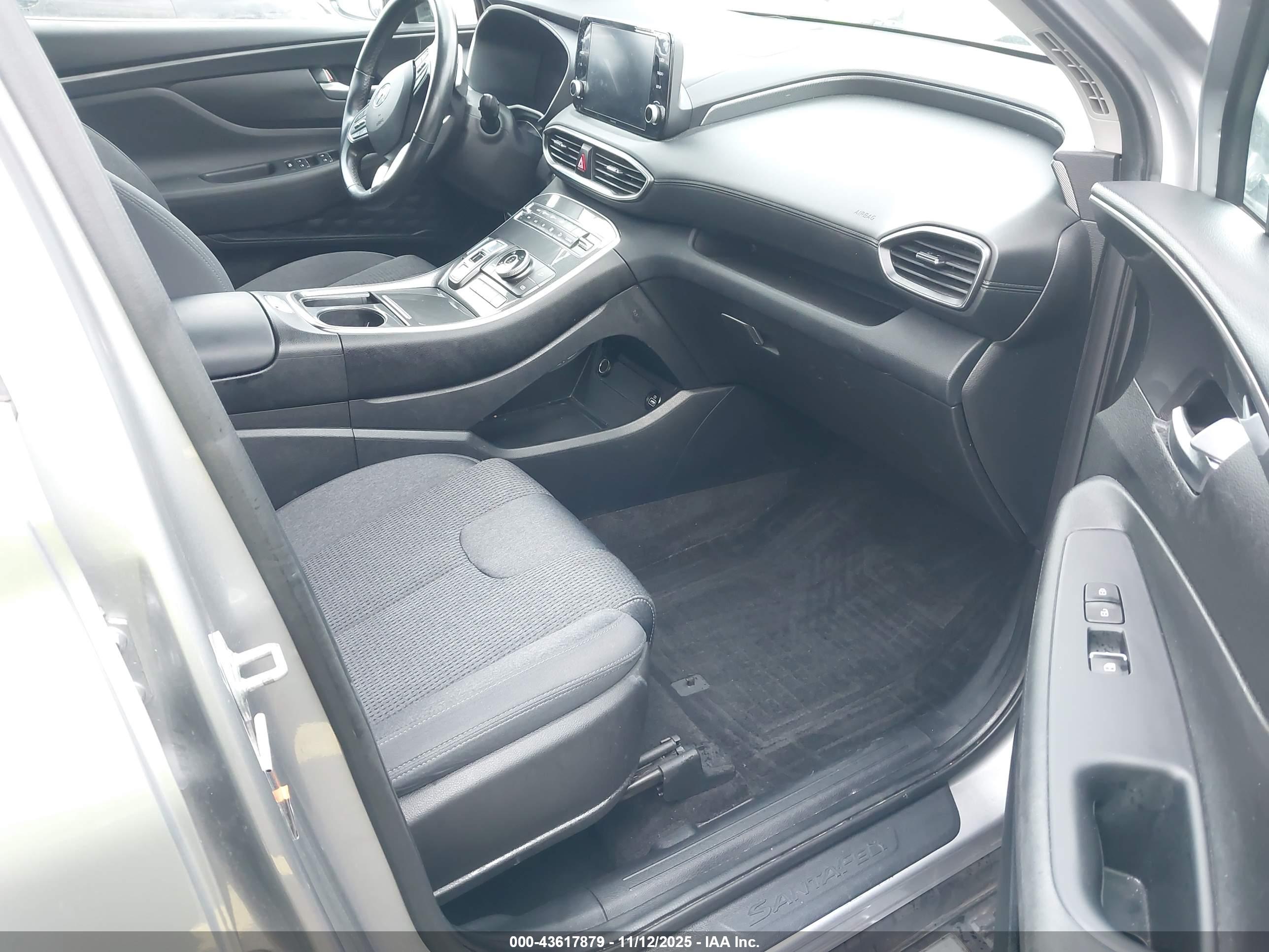 HYUNDAI SANTA image 5