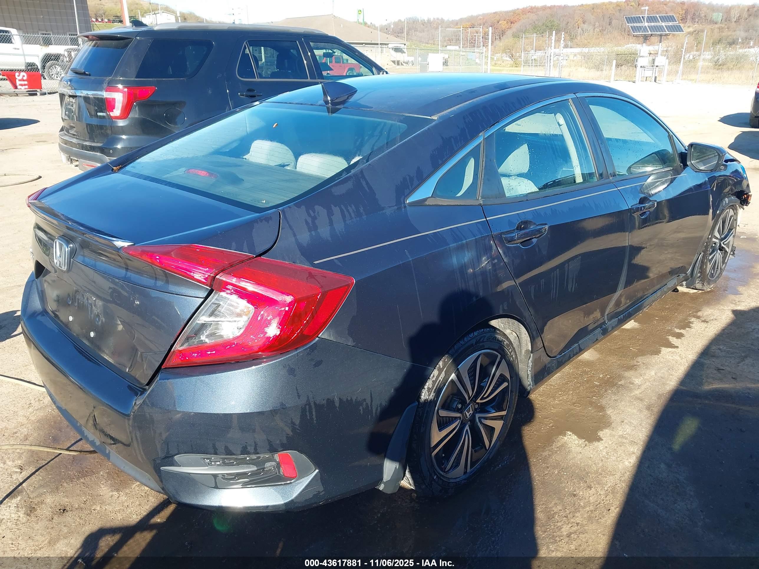 HONDA CIVIC image 4