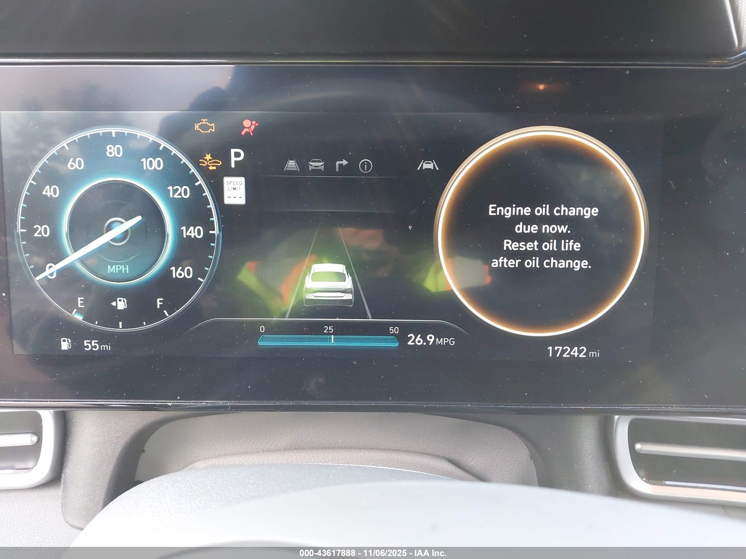 HYUNDAI ELANTRA image 7