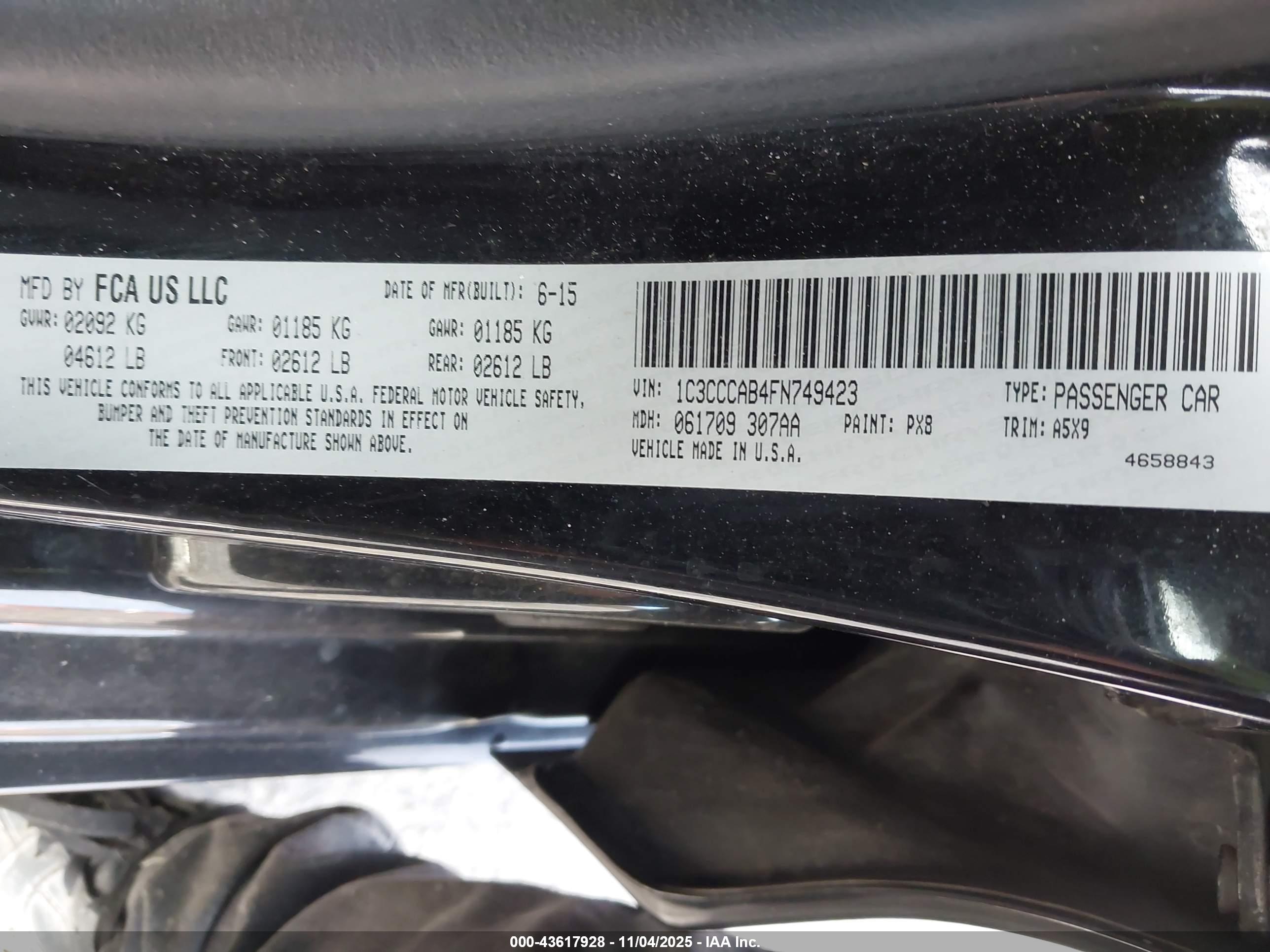 CHRYSLER 200 image 9