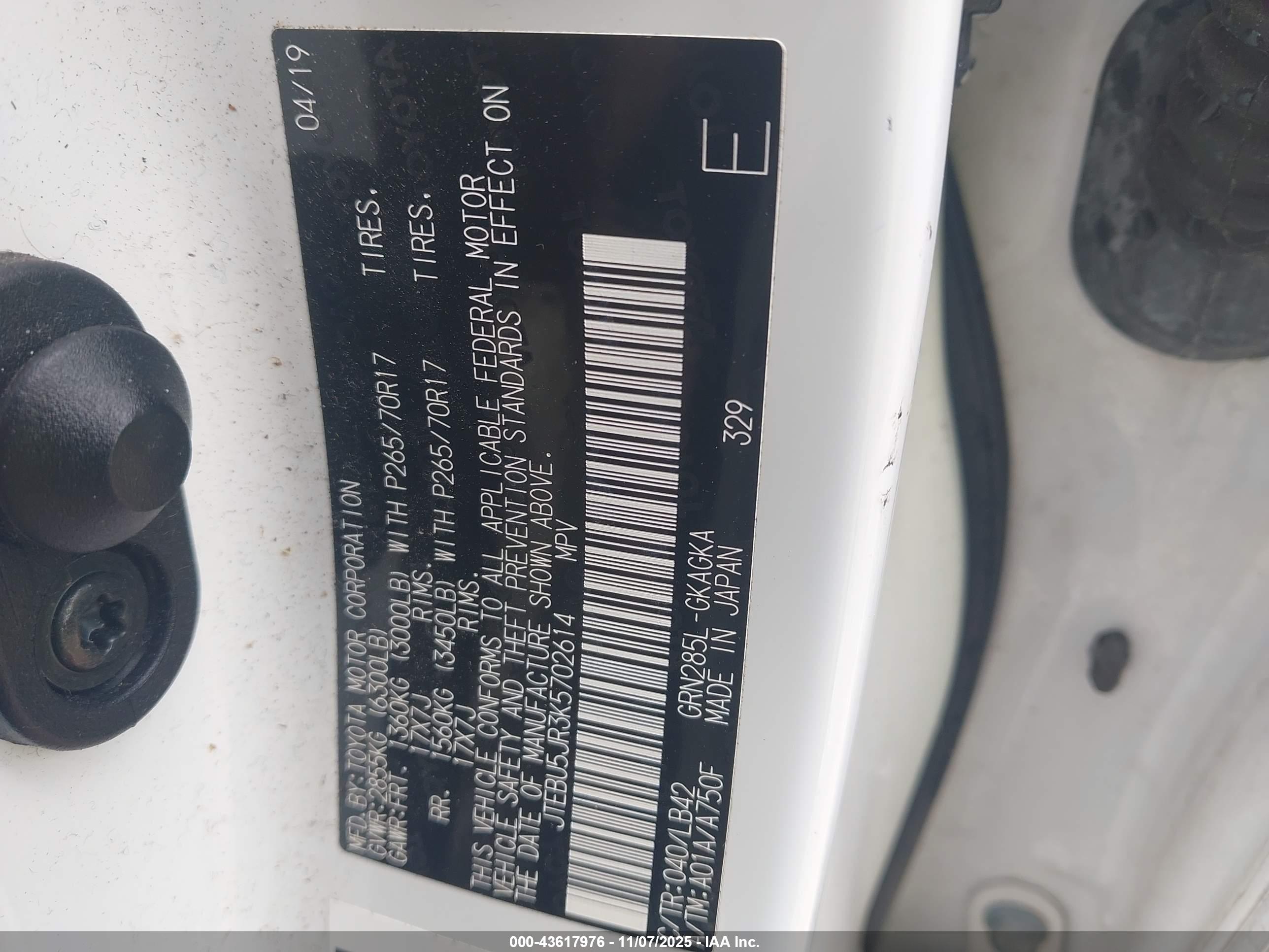 TOYOTA 4RUNNER image 9