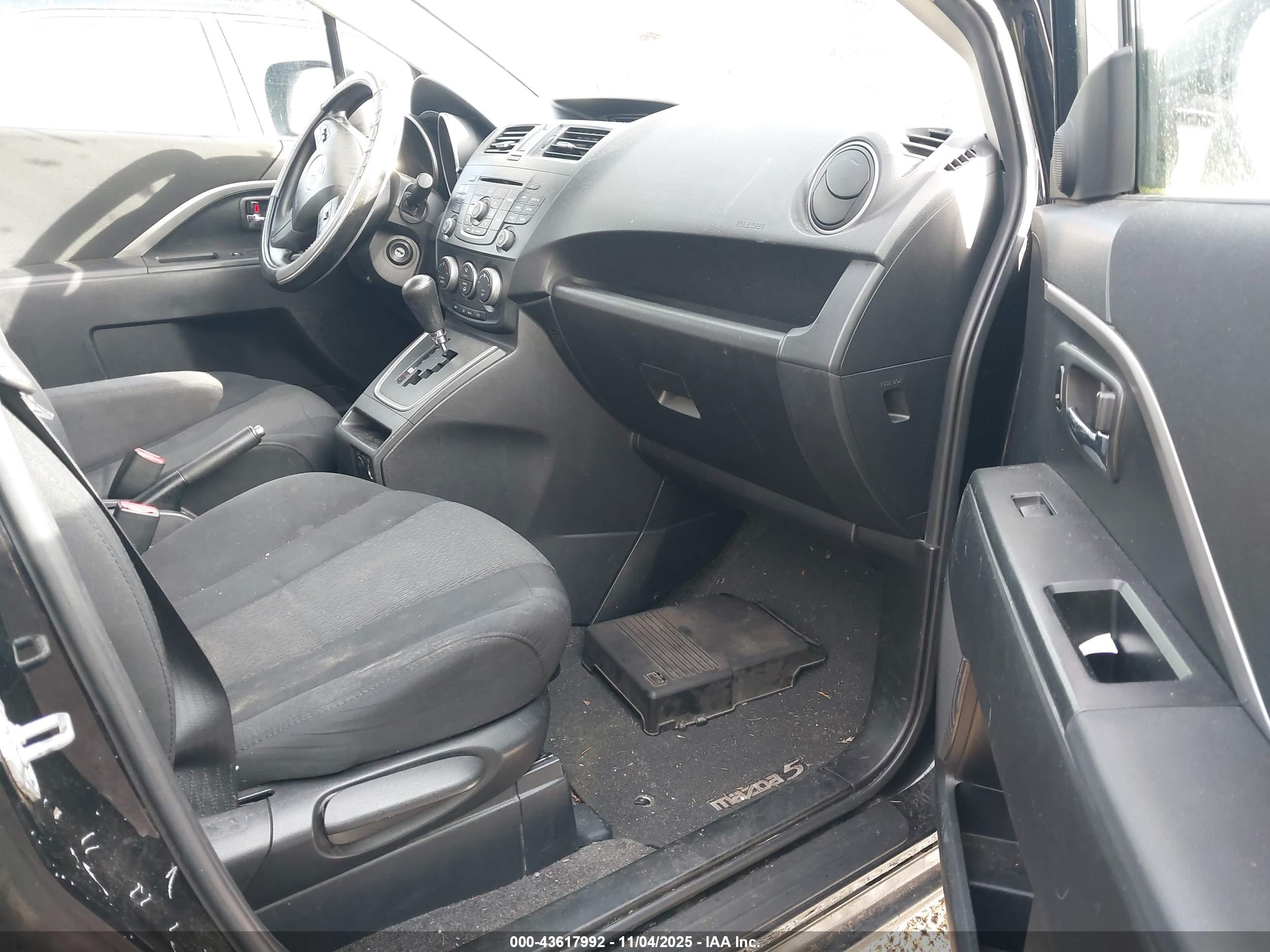 MAZDA MAZDA5 image 5