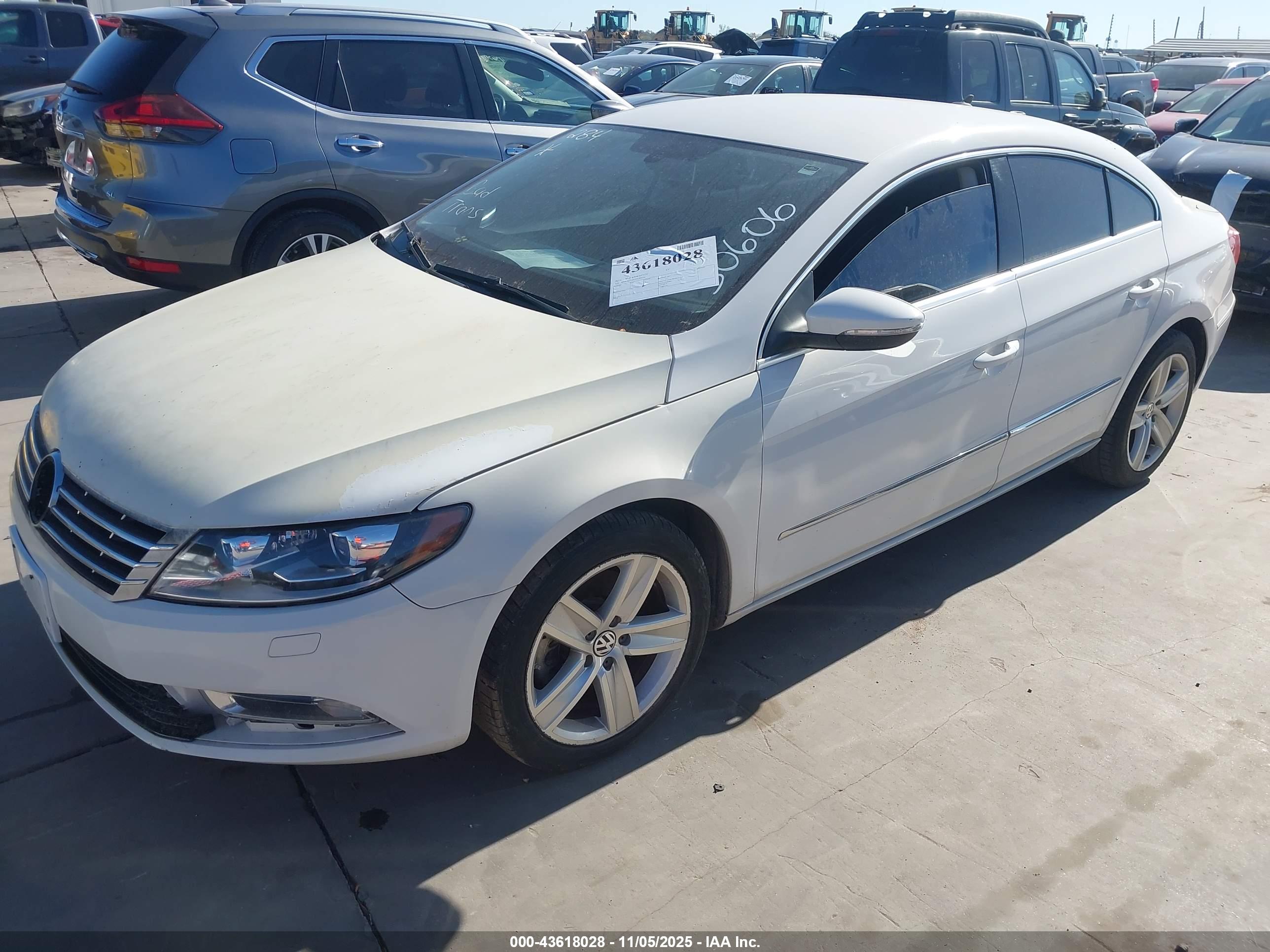 VOLKSWAGEN CC image 2