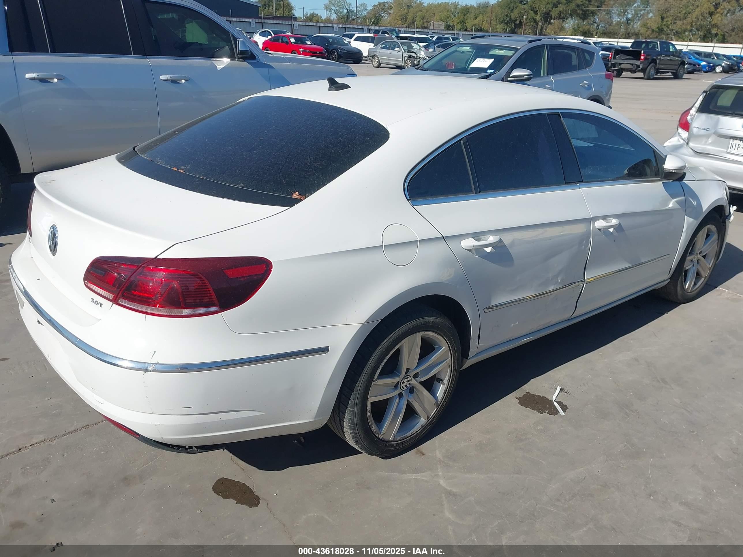 VOLKSWAGEN CC image 4