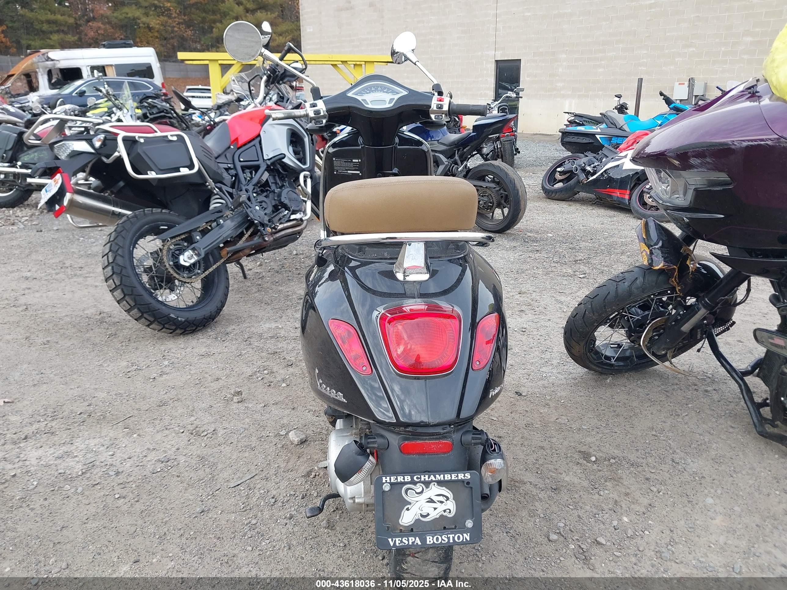 VESPA PRIMAVERA/SPRINT image 6