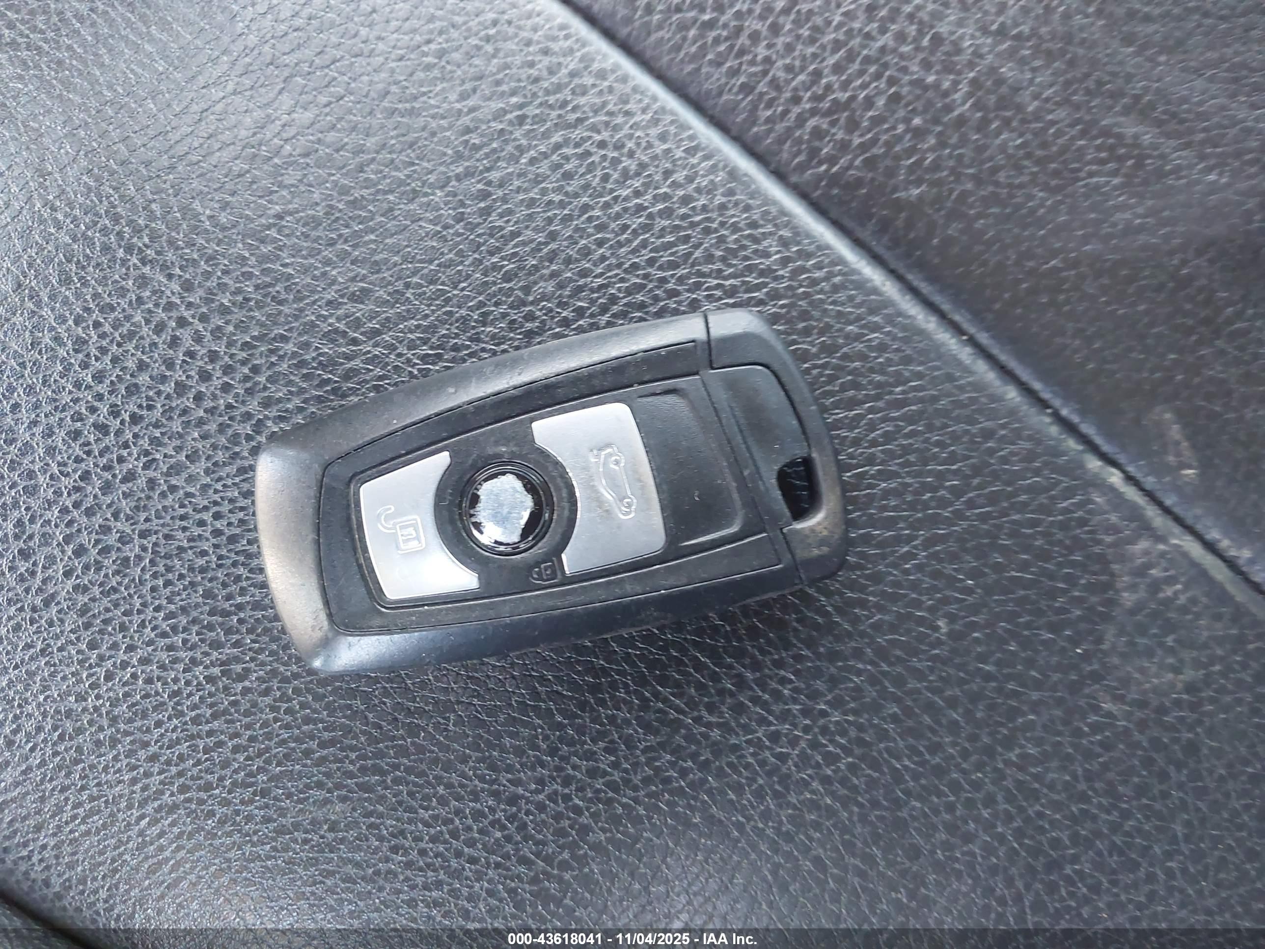 BMW 328I image 11