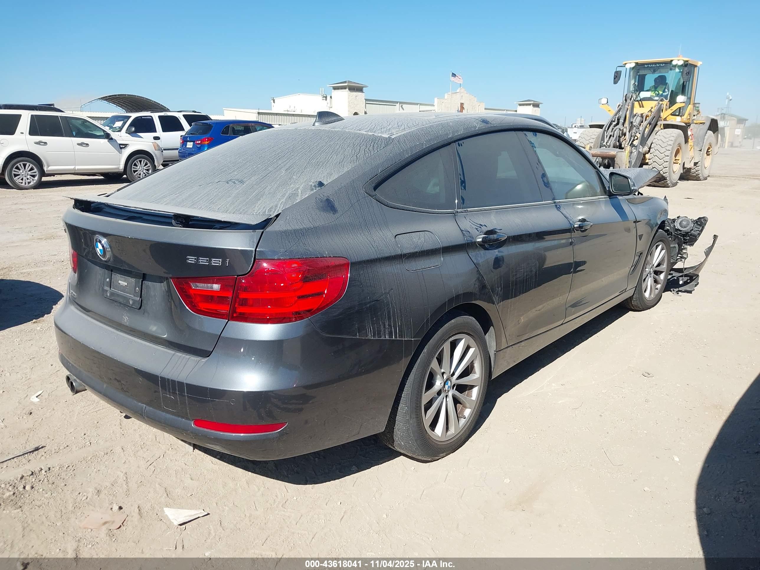BMW 328I image 4