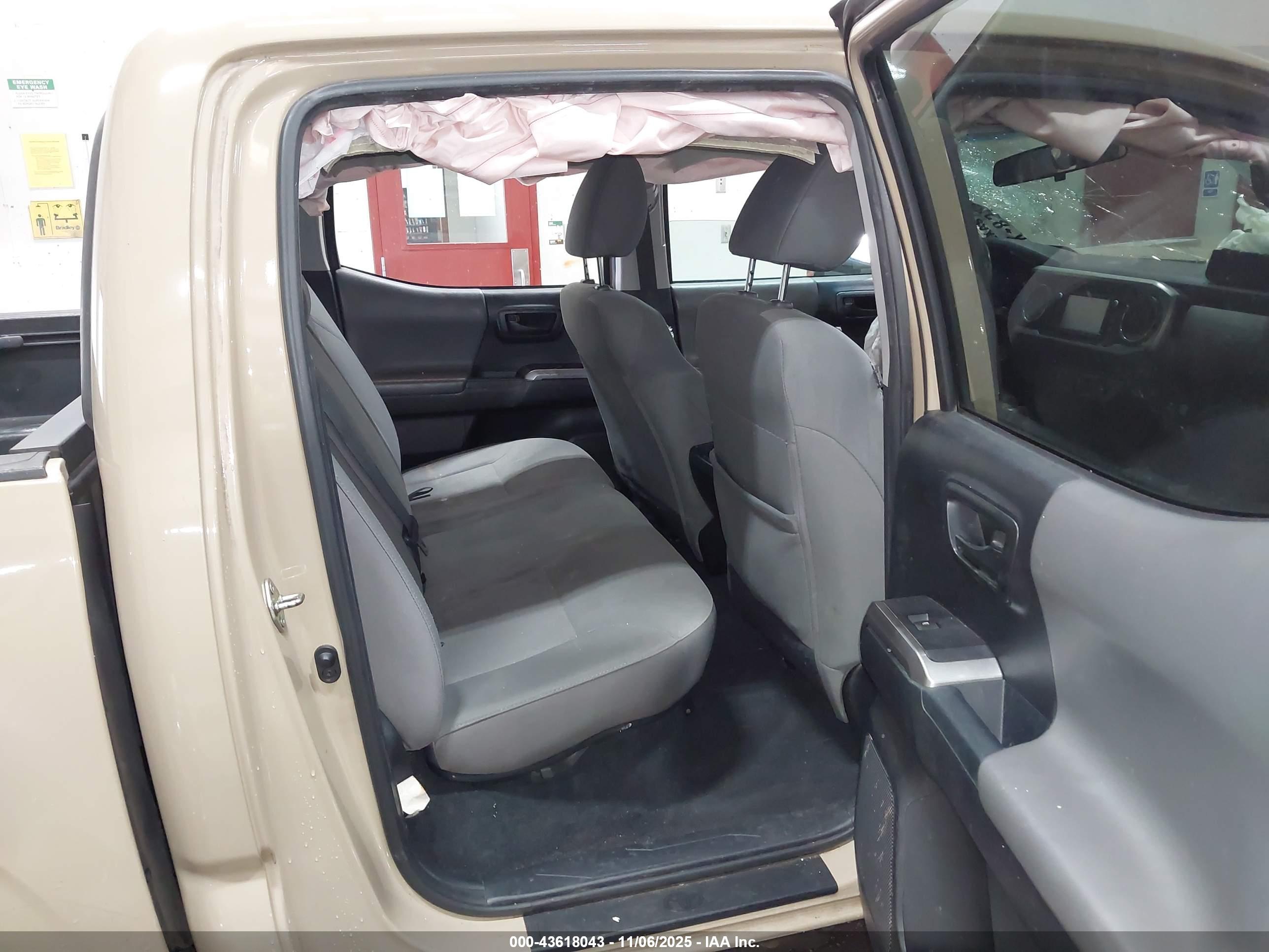 TOYOTA TACOMA image 8