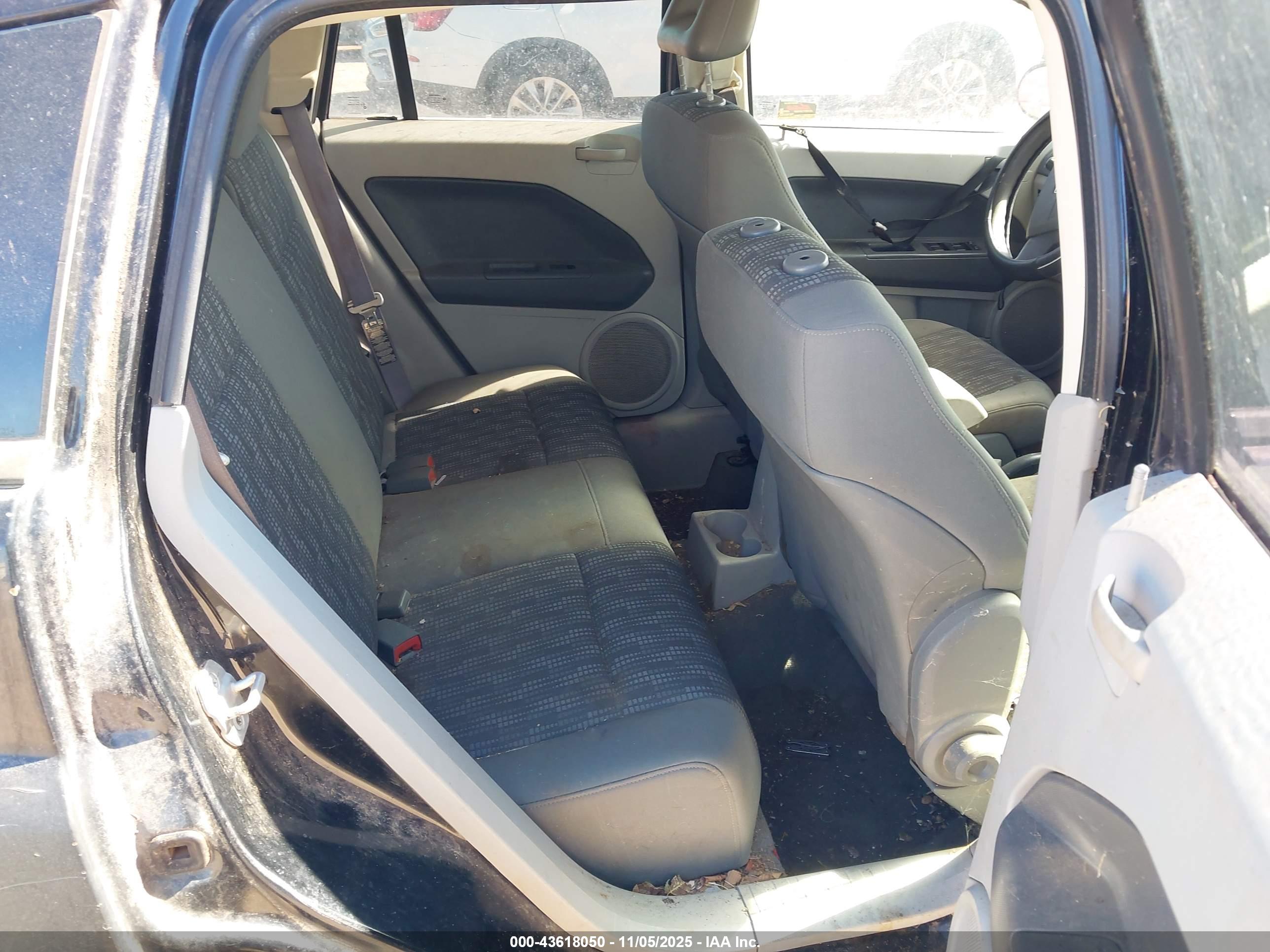 DODGE CALIBER image 8