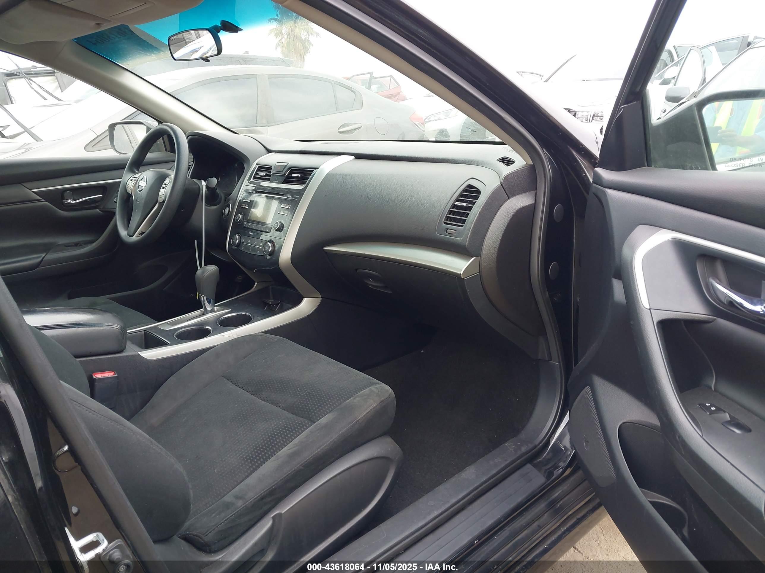 NISSAN ALTIMA image 5