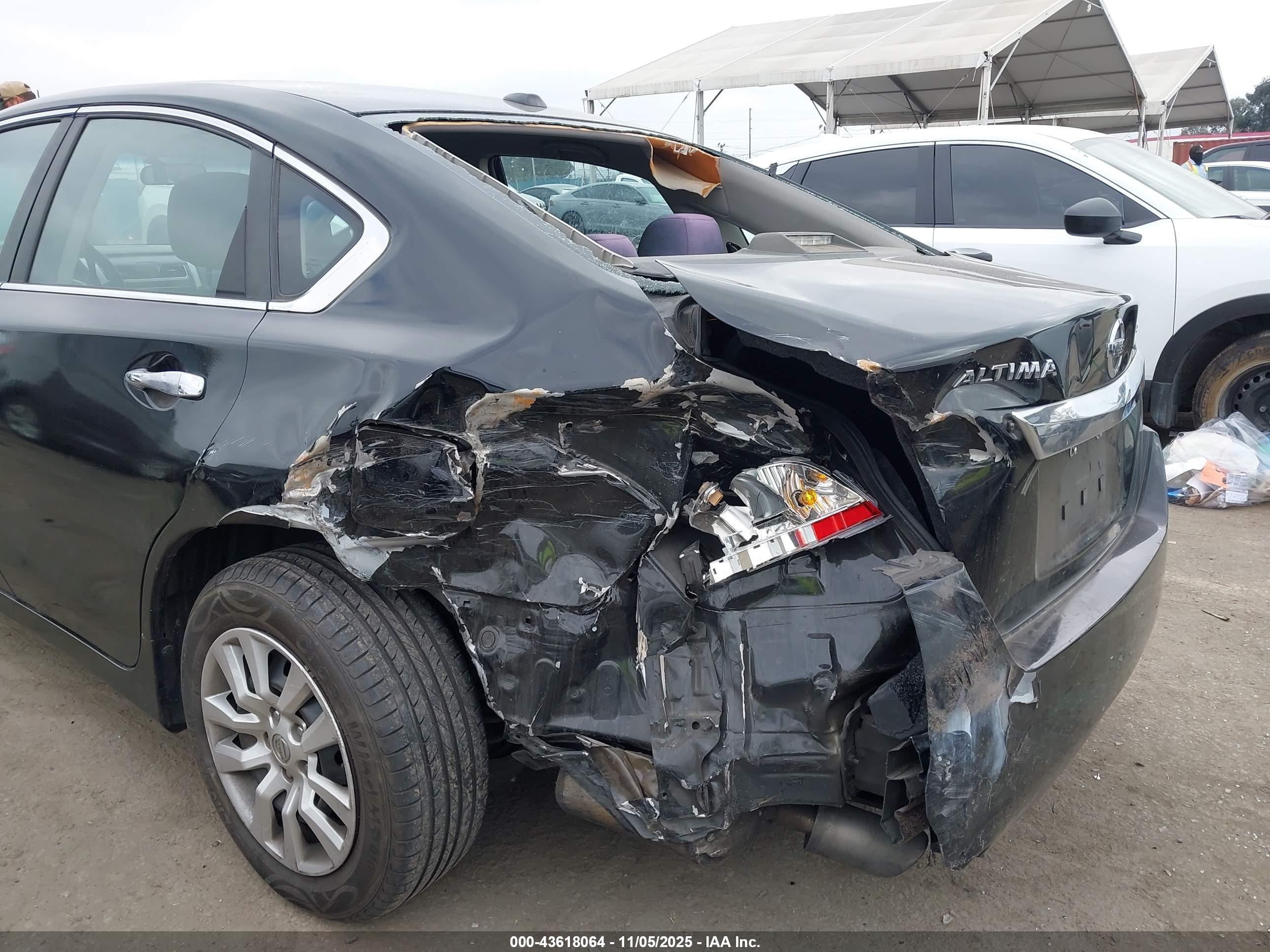 NISSAN ALTIMA image 6