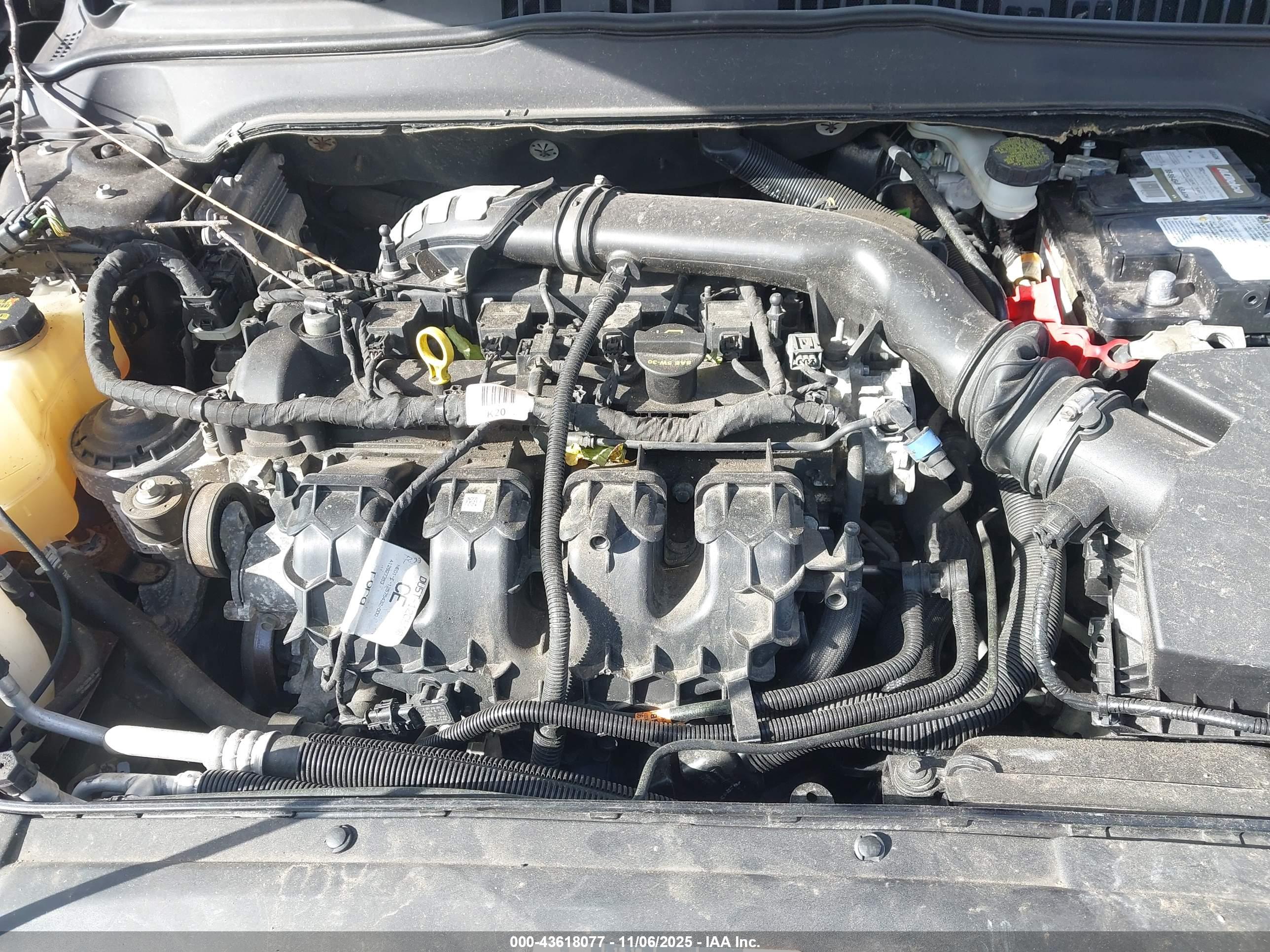 FORD FUSION image 10