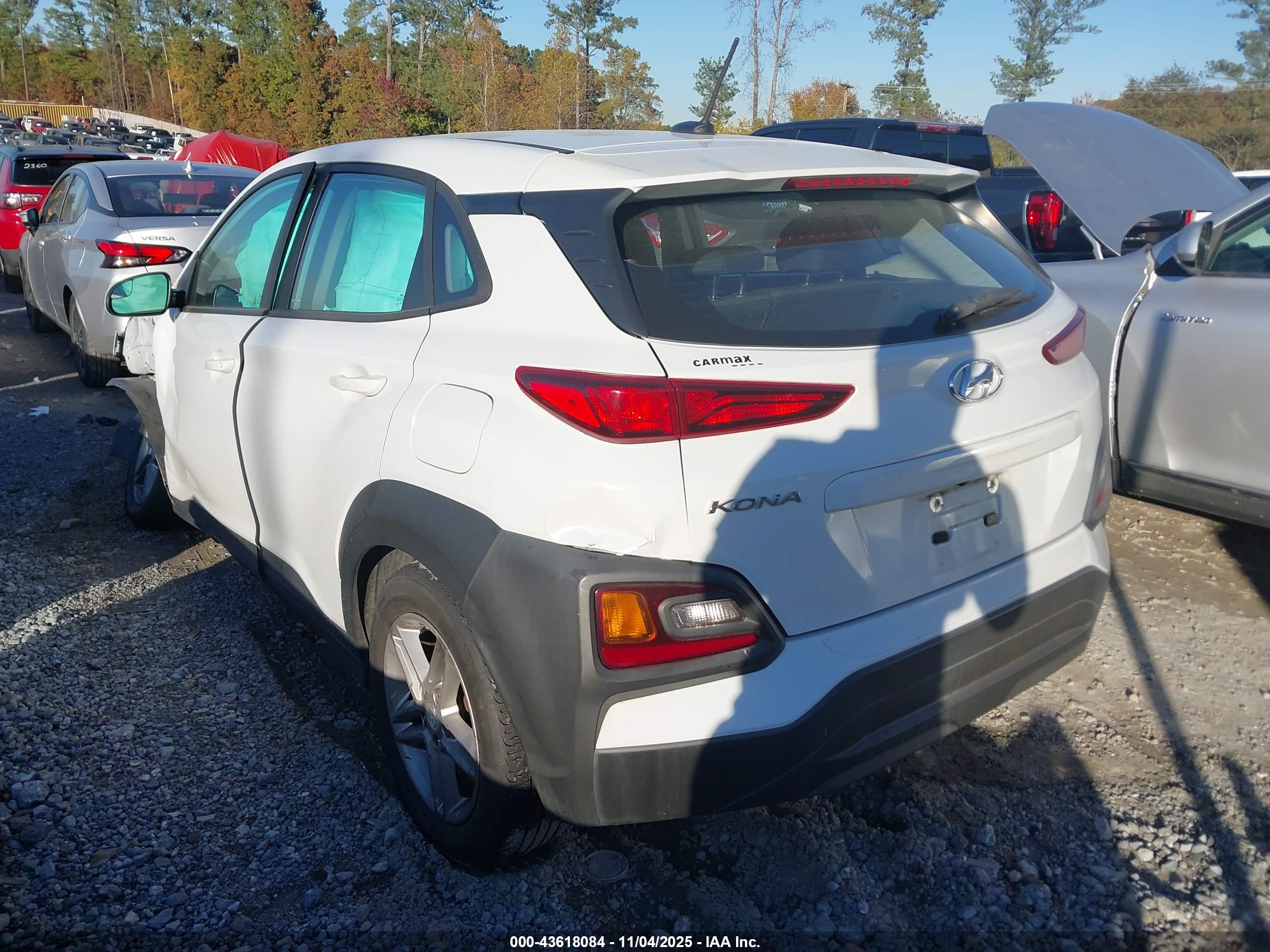 HYUNDAI KONA image 3
