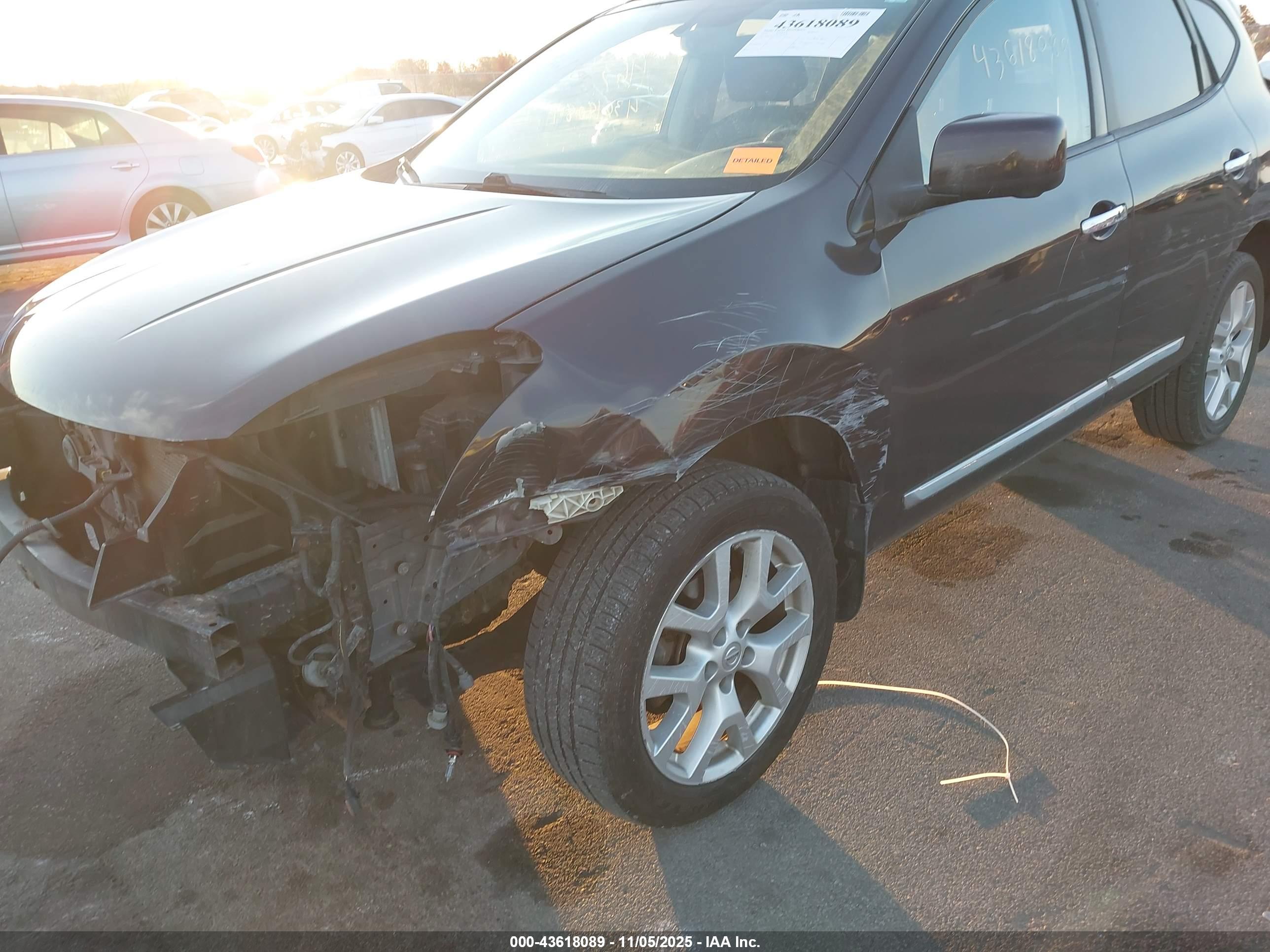 NISSAN ROGUE image 6