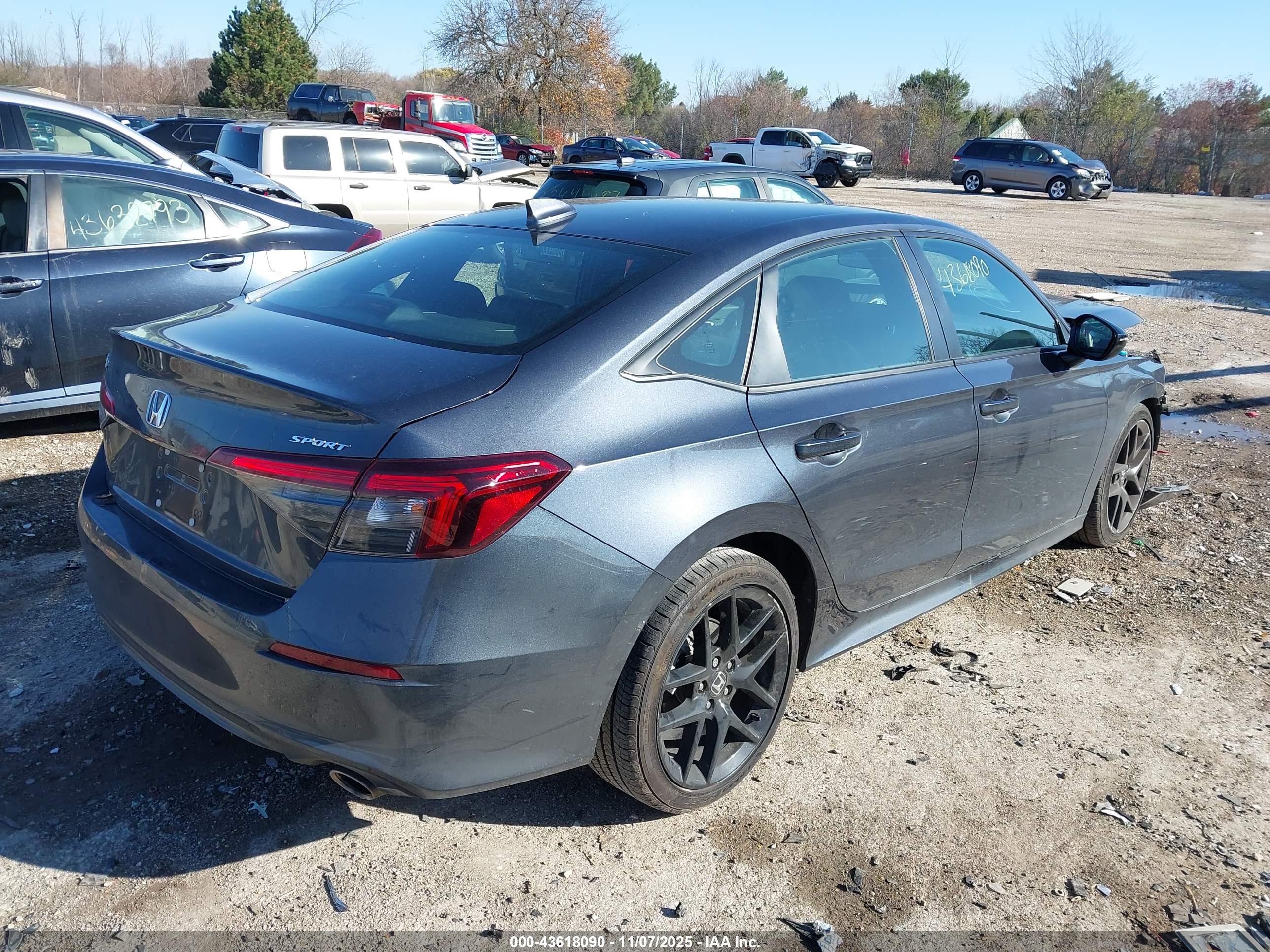 HONDA CIVIC image 4