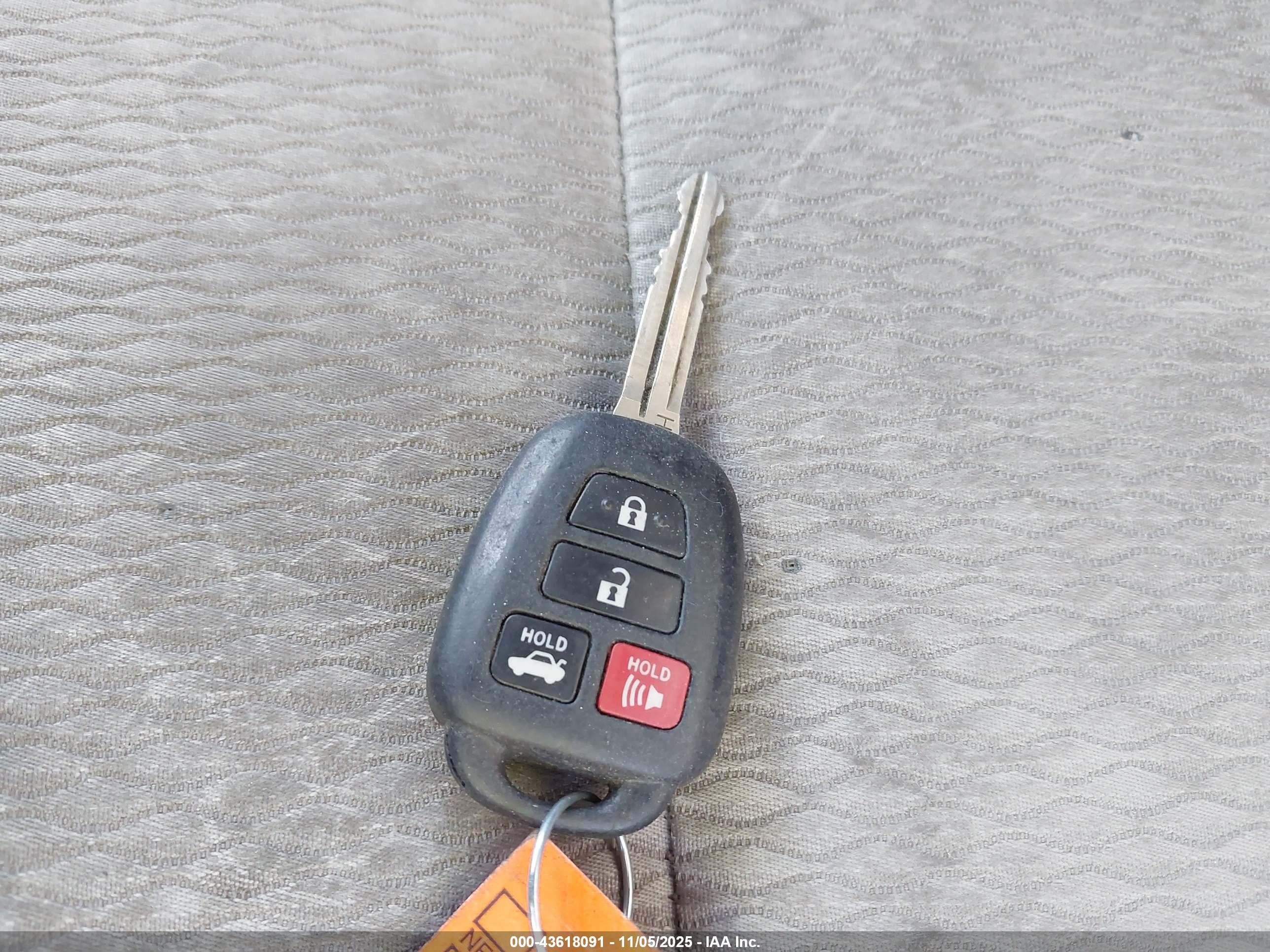 TOYOTA COROLLA image 11