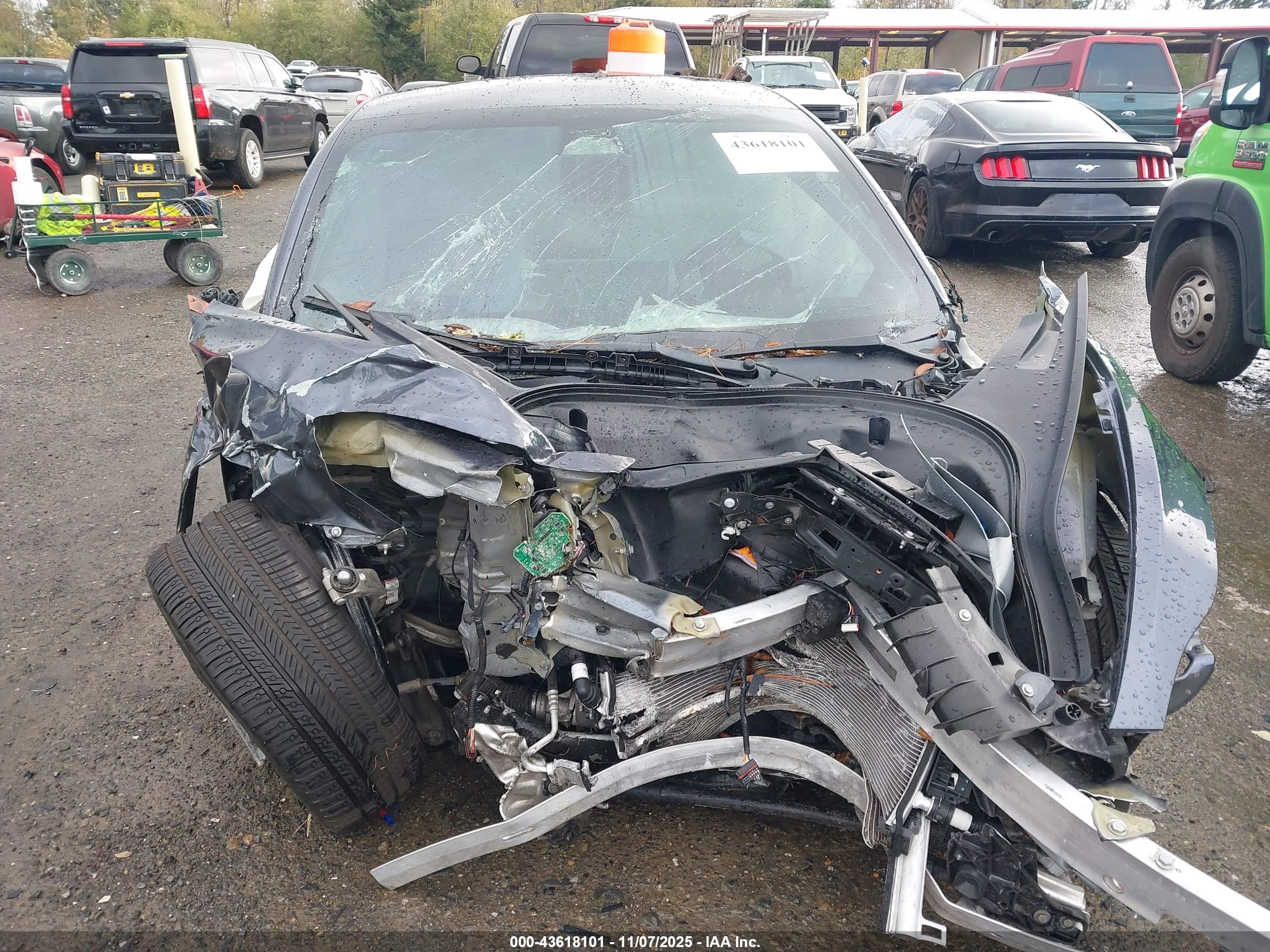 TESLA MODEL image 6
