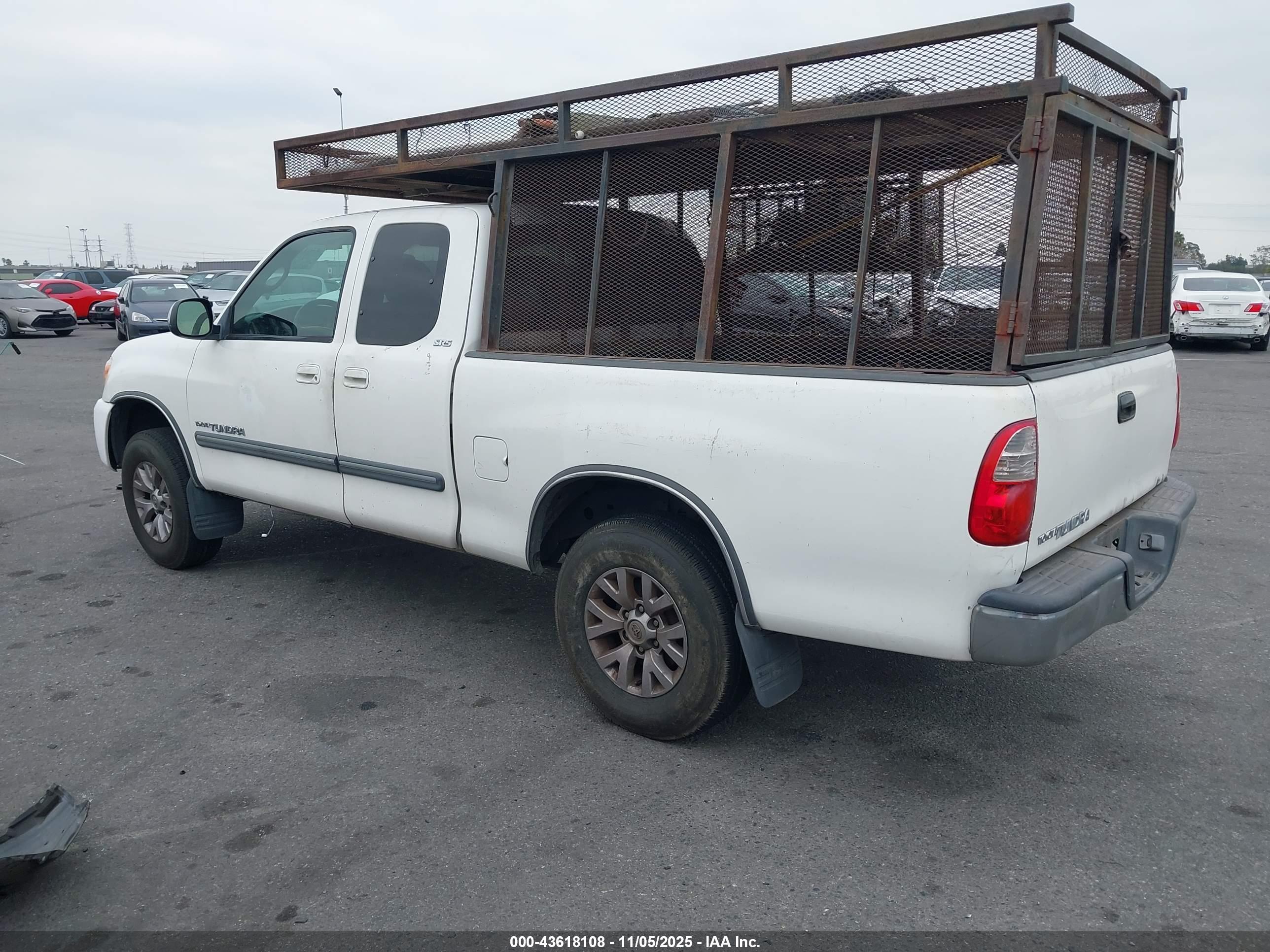 TOYOTA TUNDRA image 3