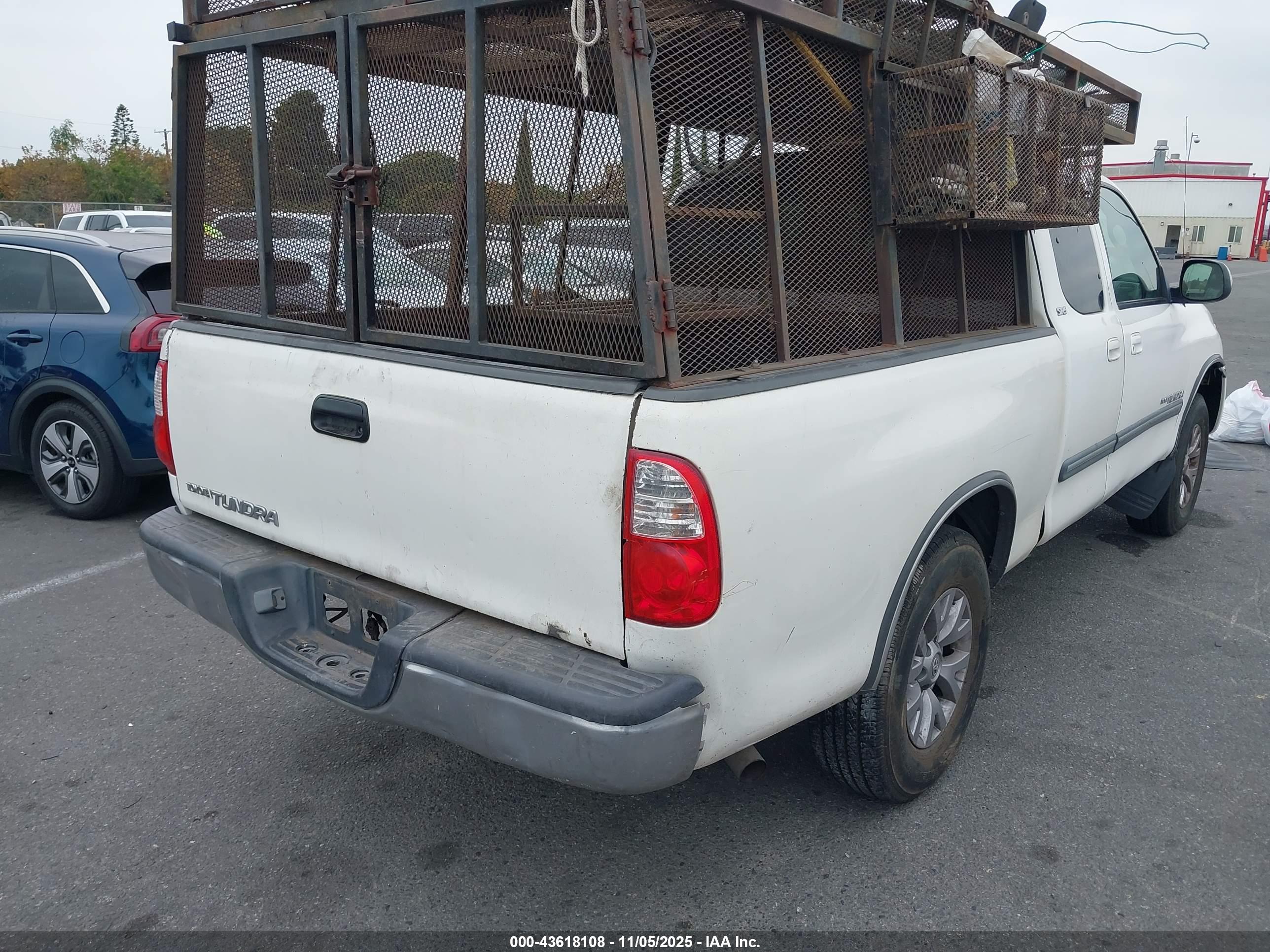 TOYOTA TUNDRA image 4