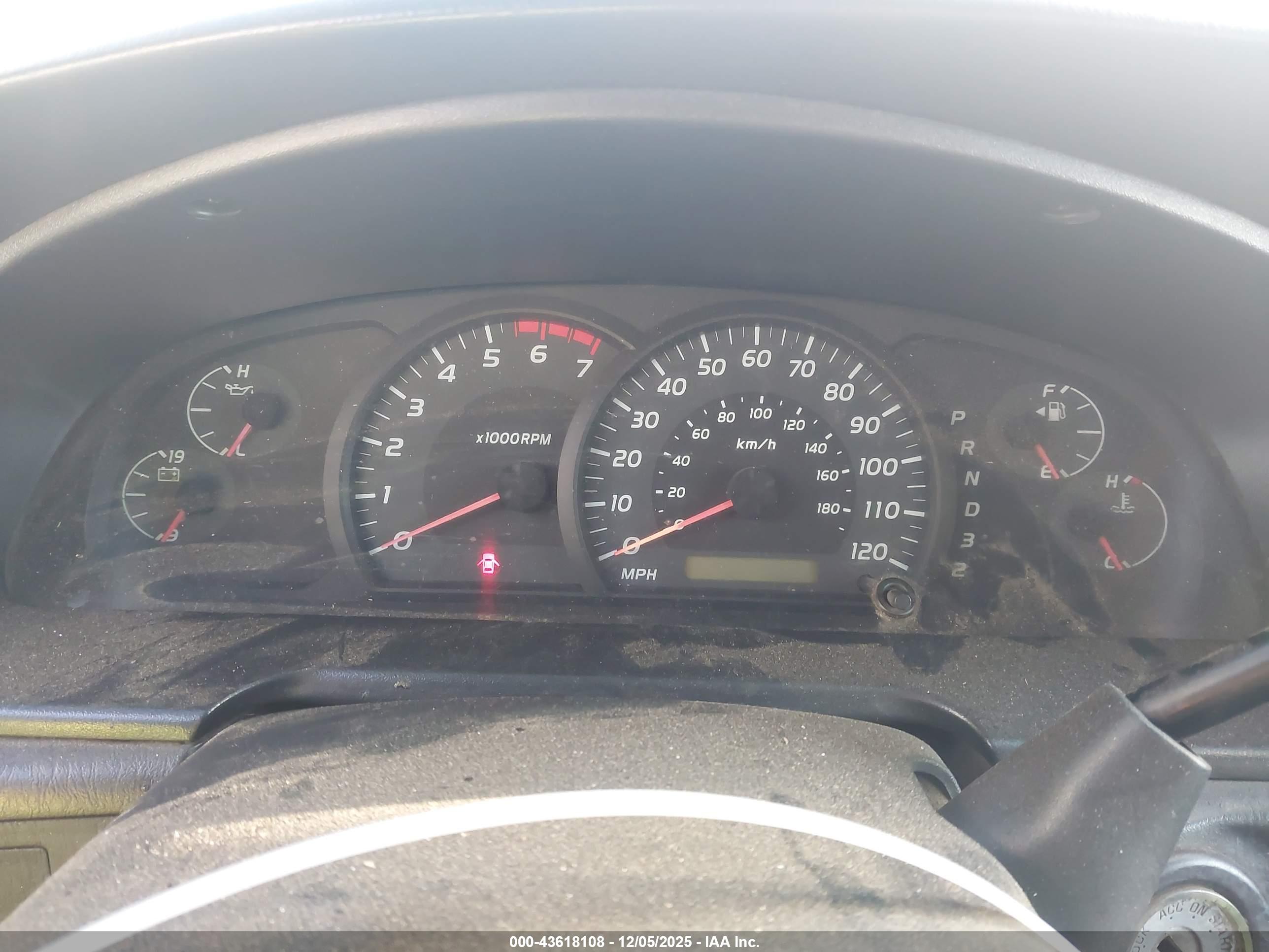 TOYOTA TUNDRA image 7