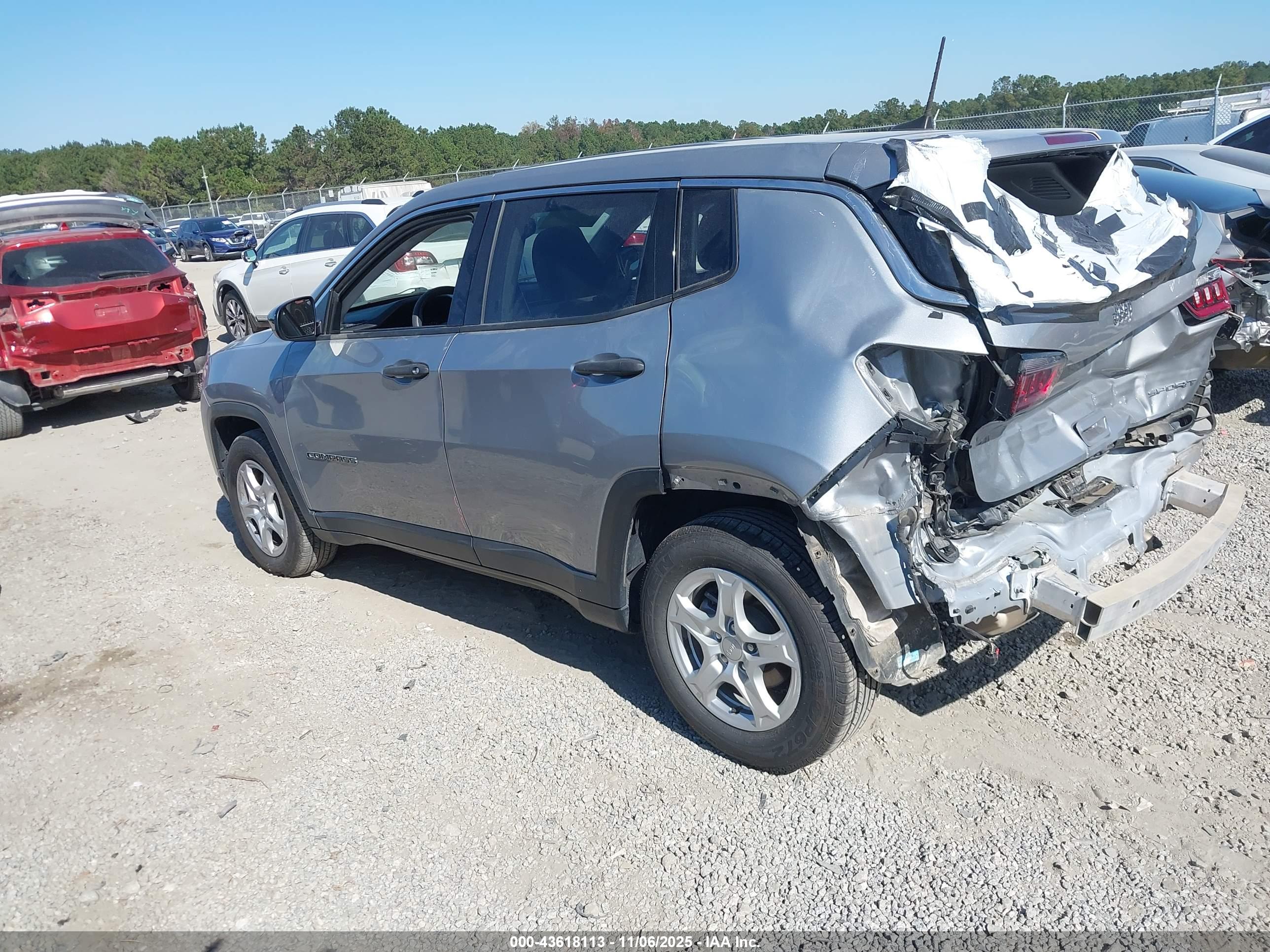 JEEP COMPASS image 3