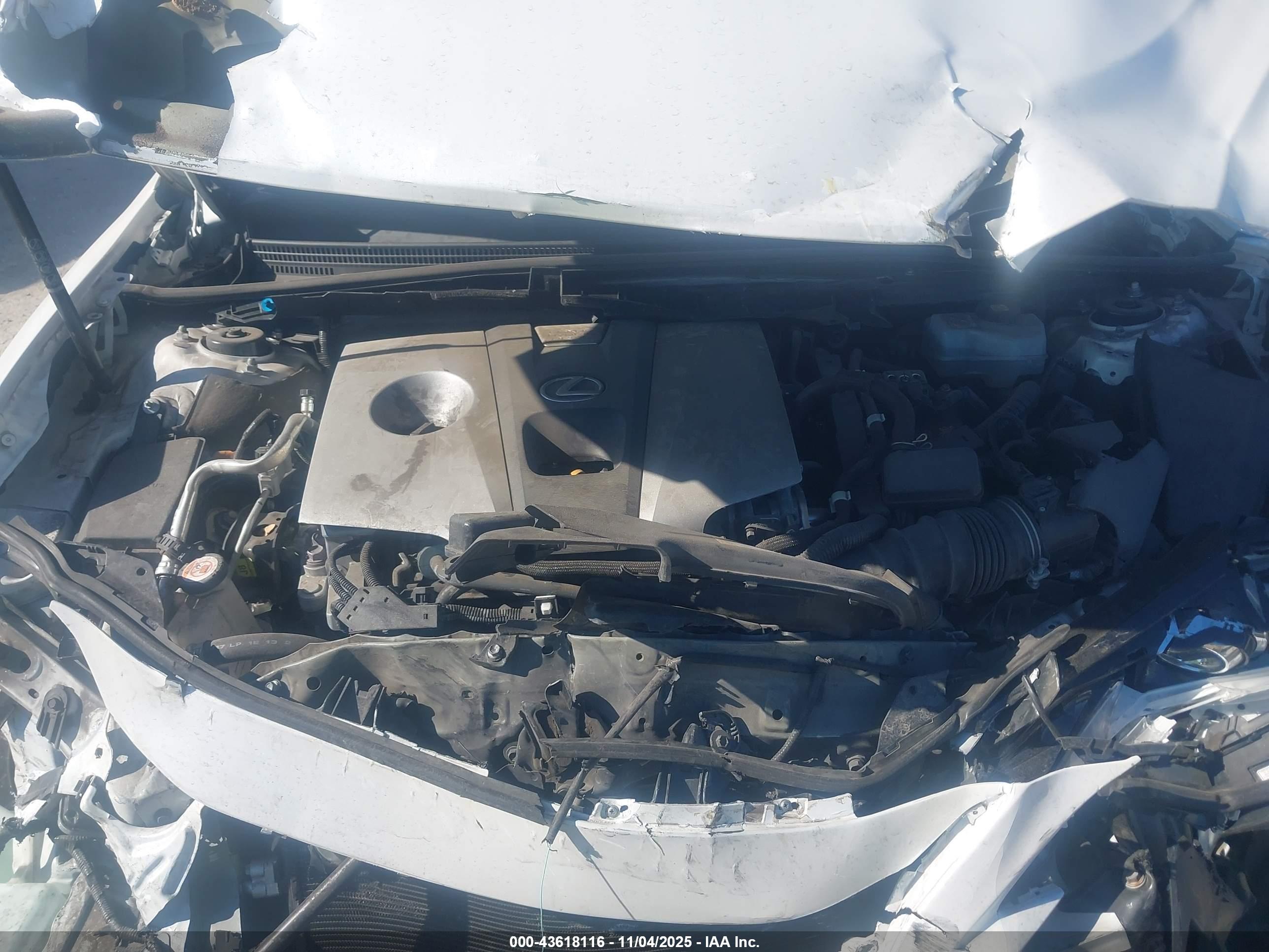LEXUS ES image 10