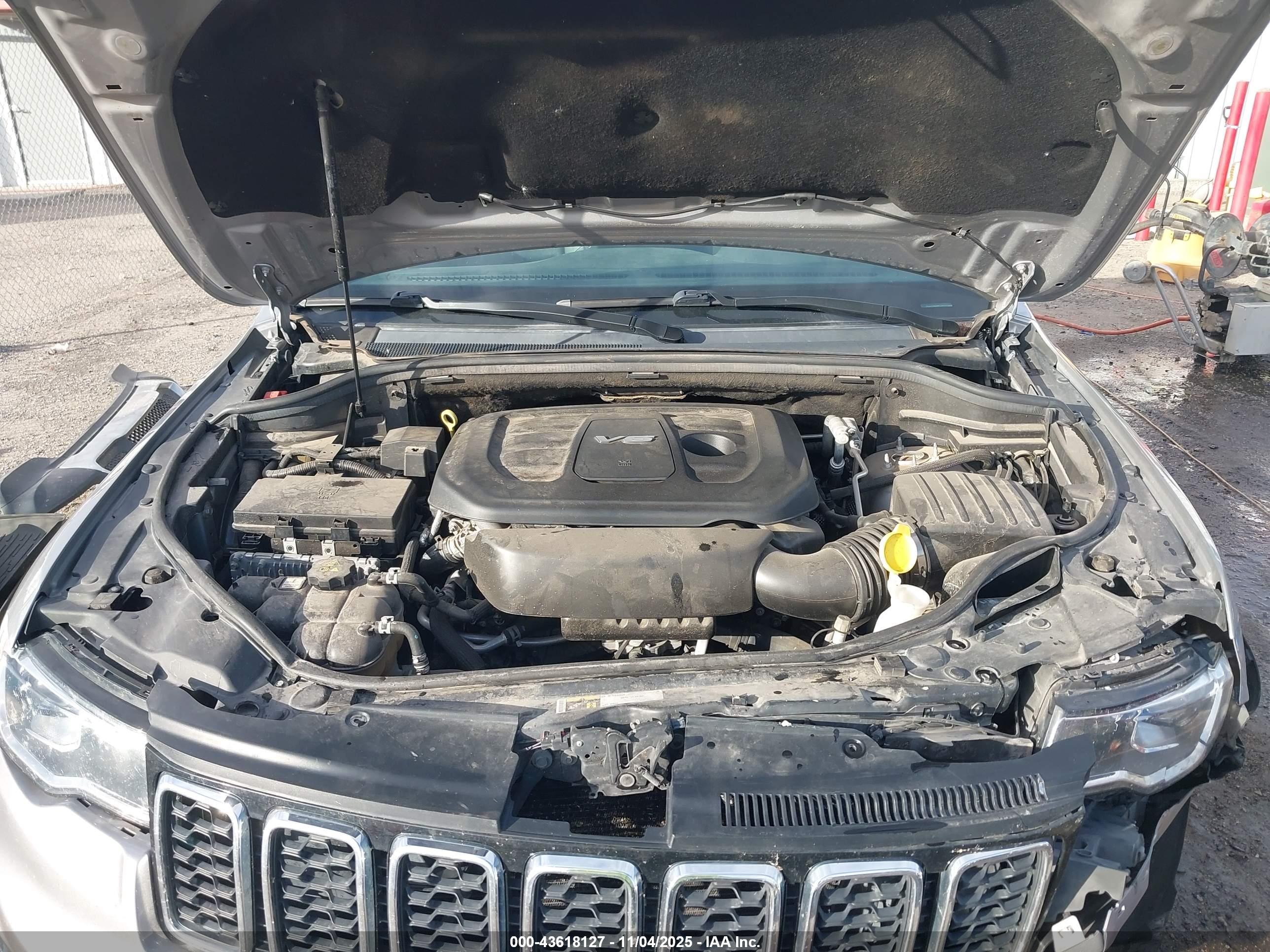 JEEP GRAND image 10
