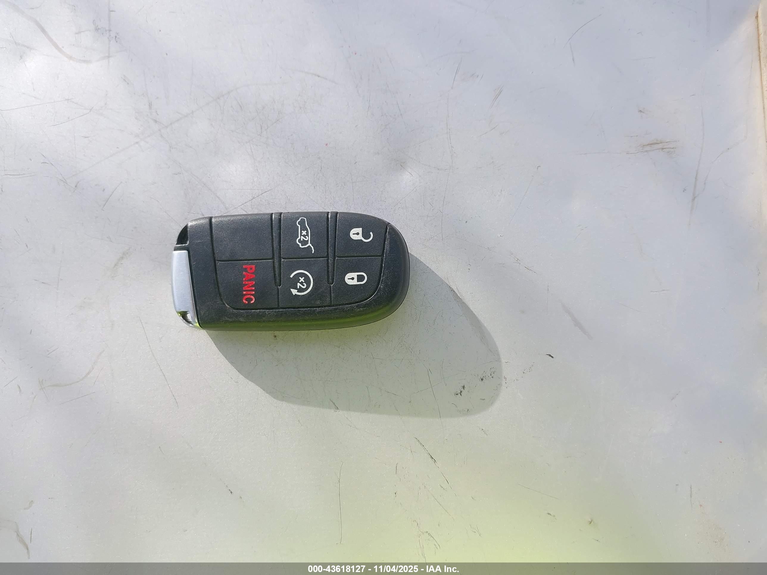 JEEP GRAND image 11