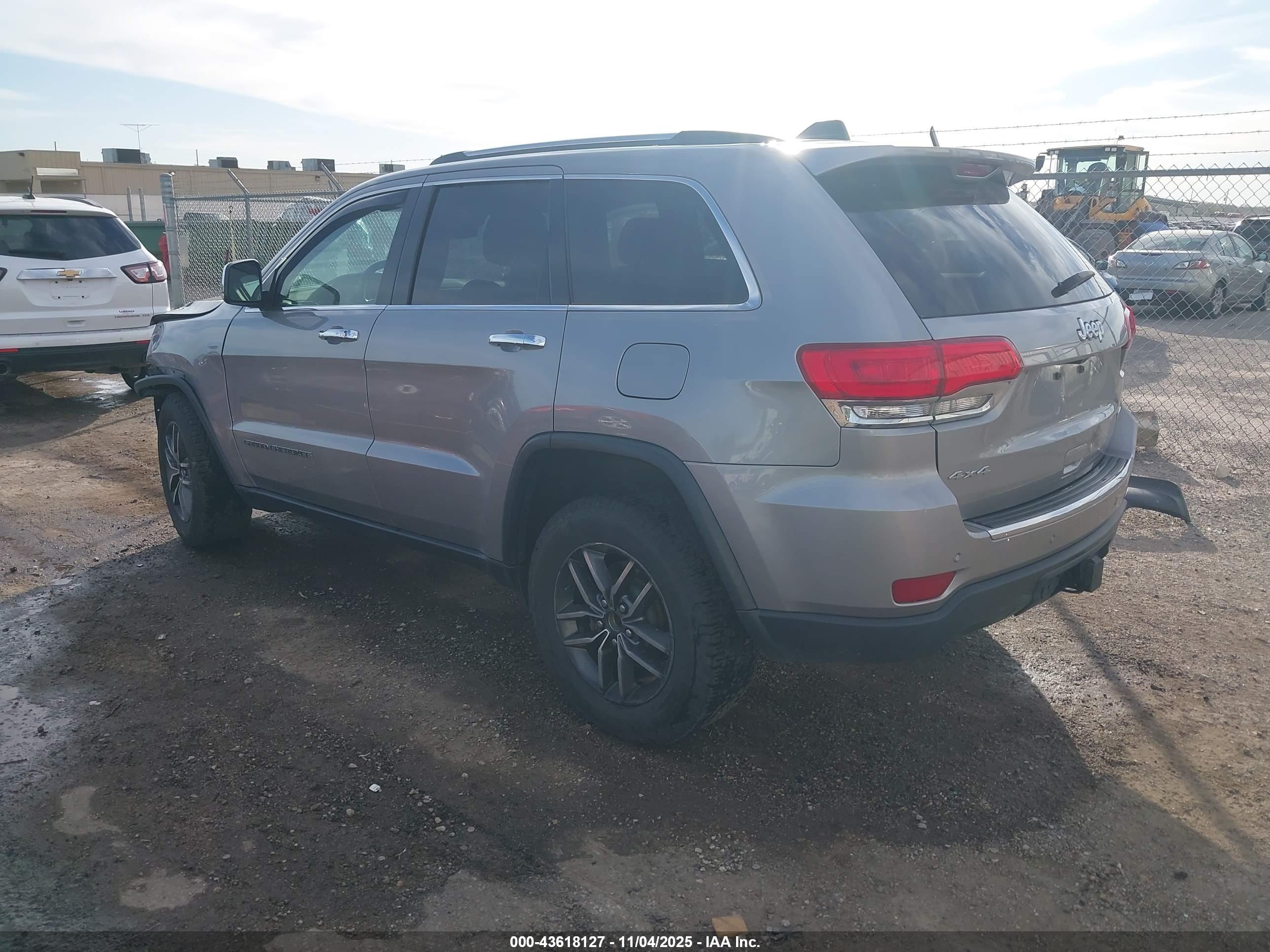 JEEP GRAND image 3