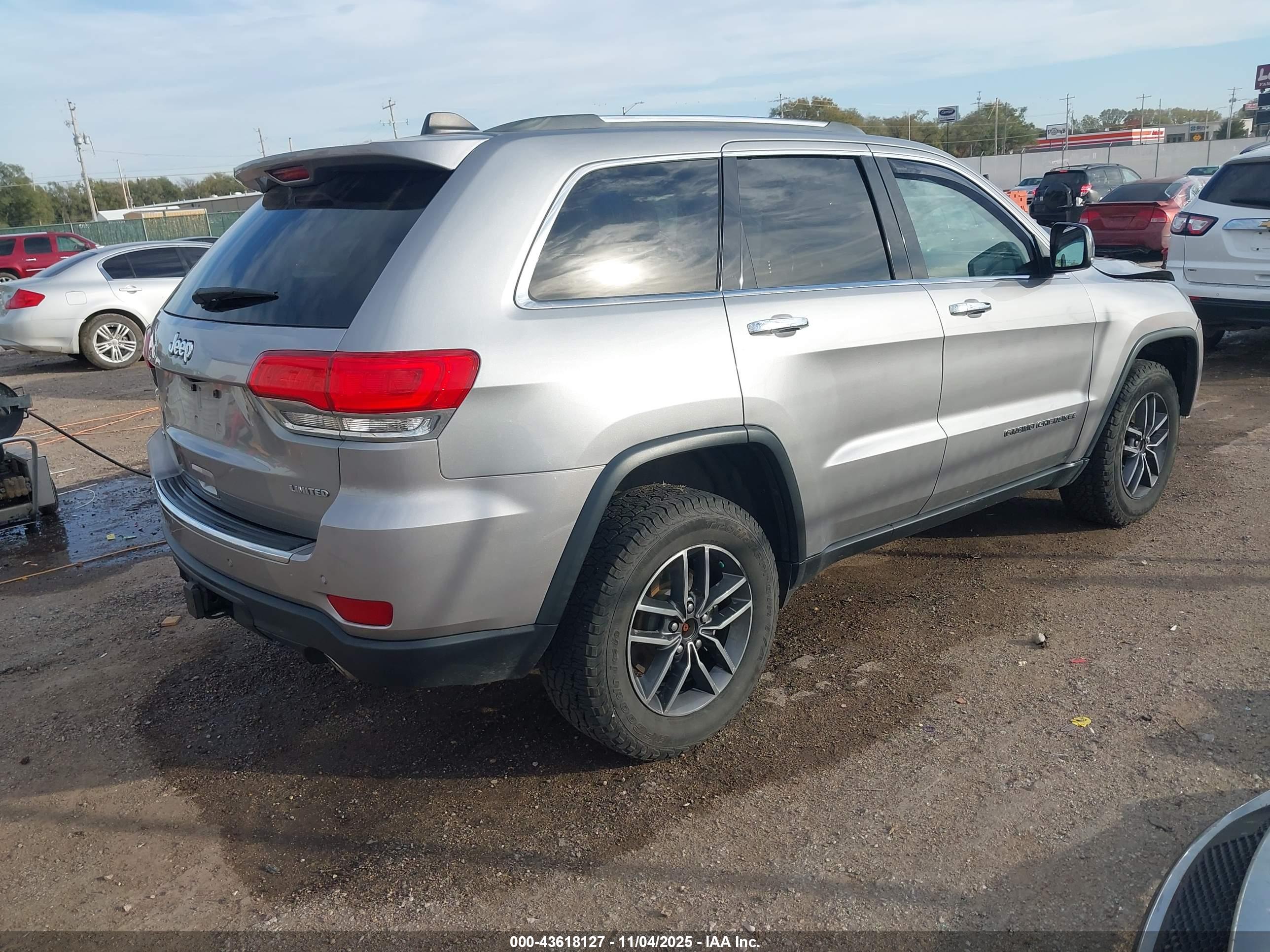 JEEP GRAND image 4