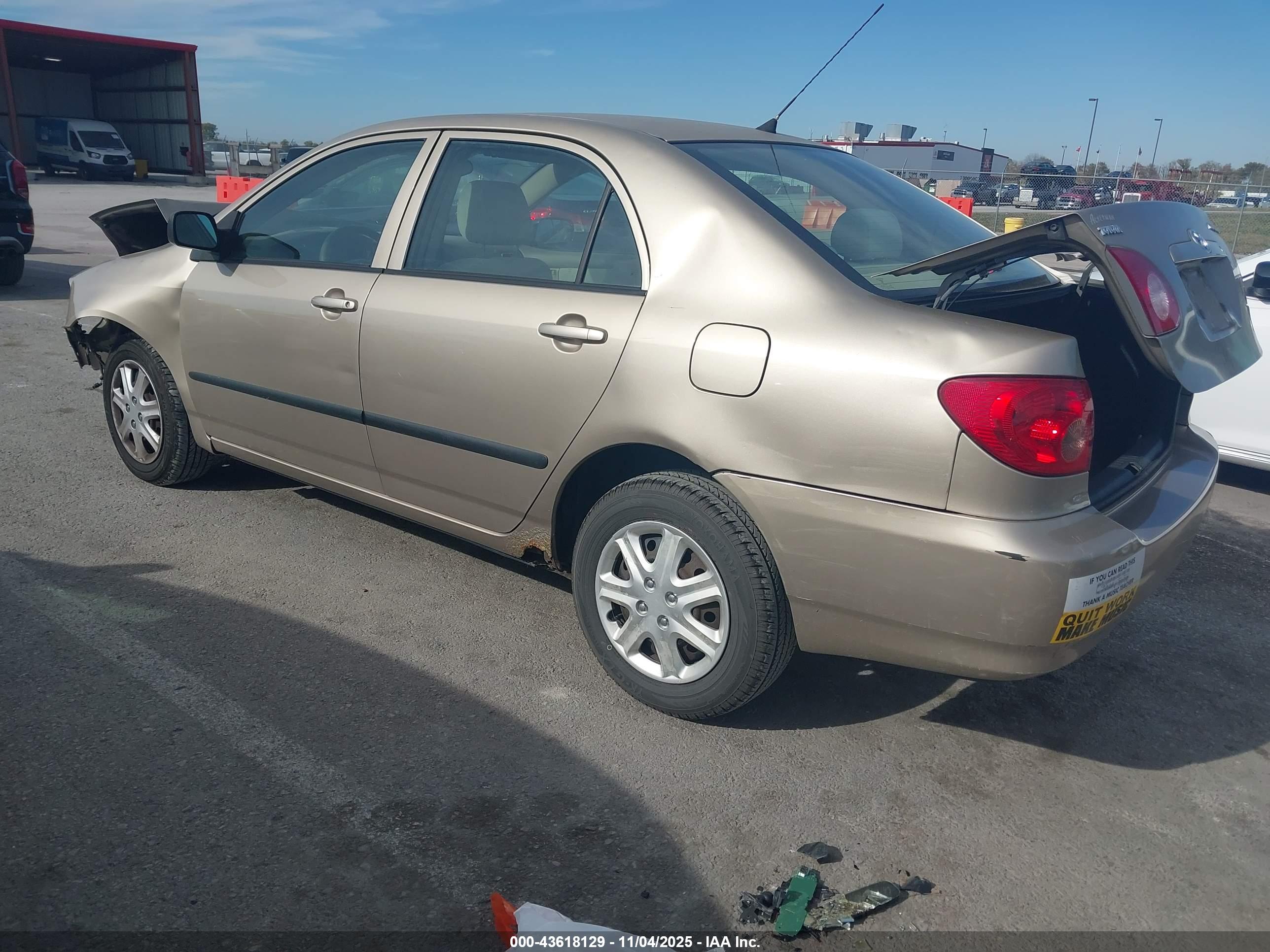 TOYOTA COROLLA image 3