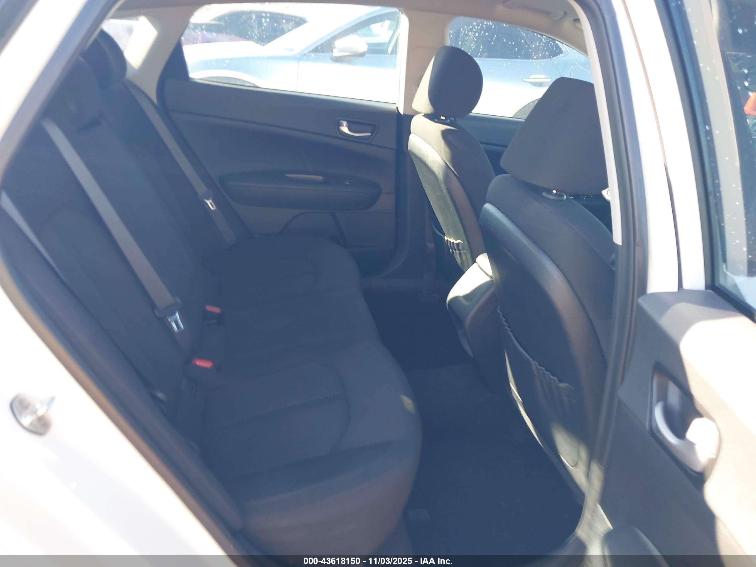 KIA OPTIMA image 8
