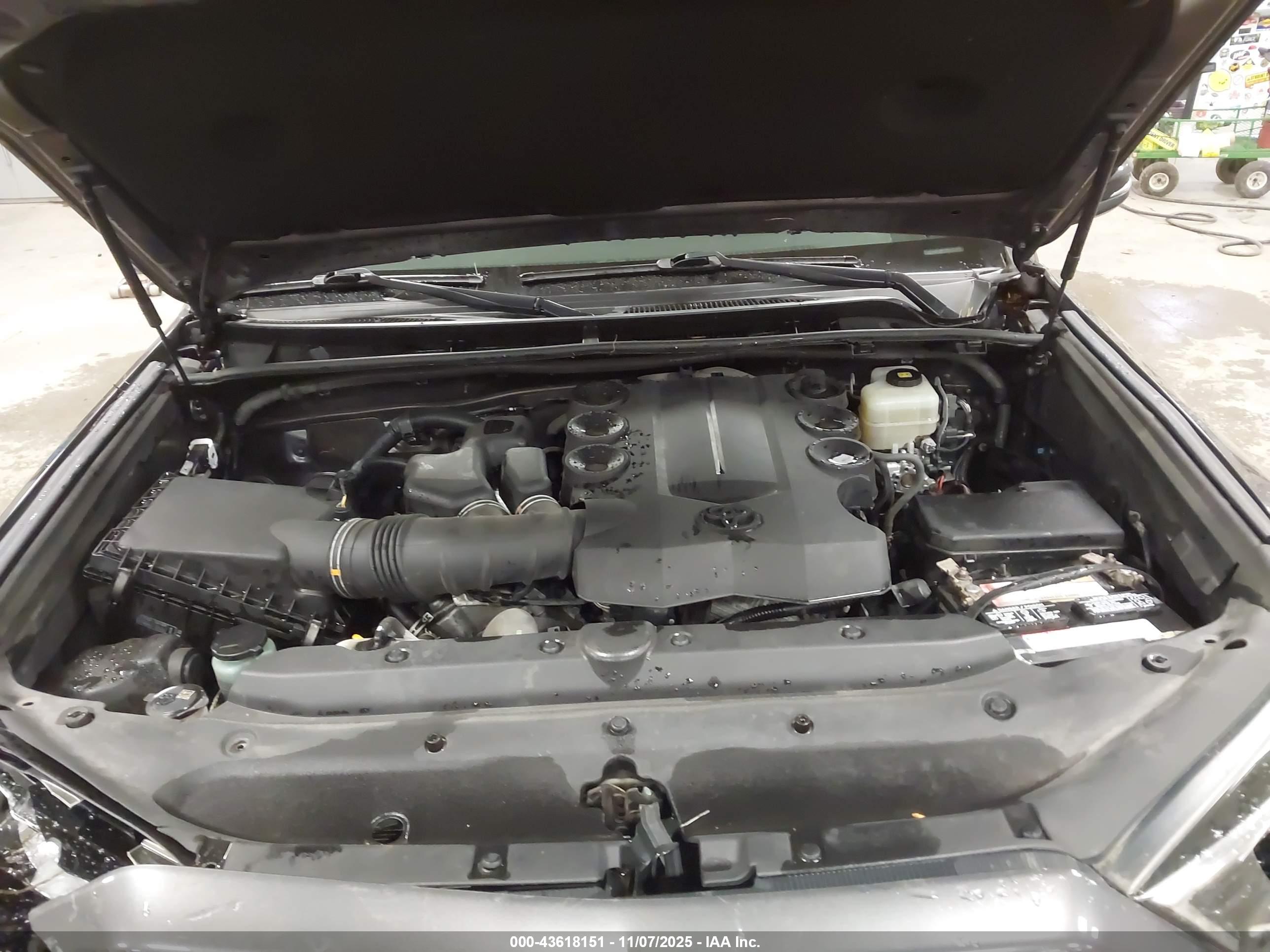 TOYOTA 4RUNNER image 10