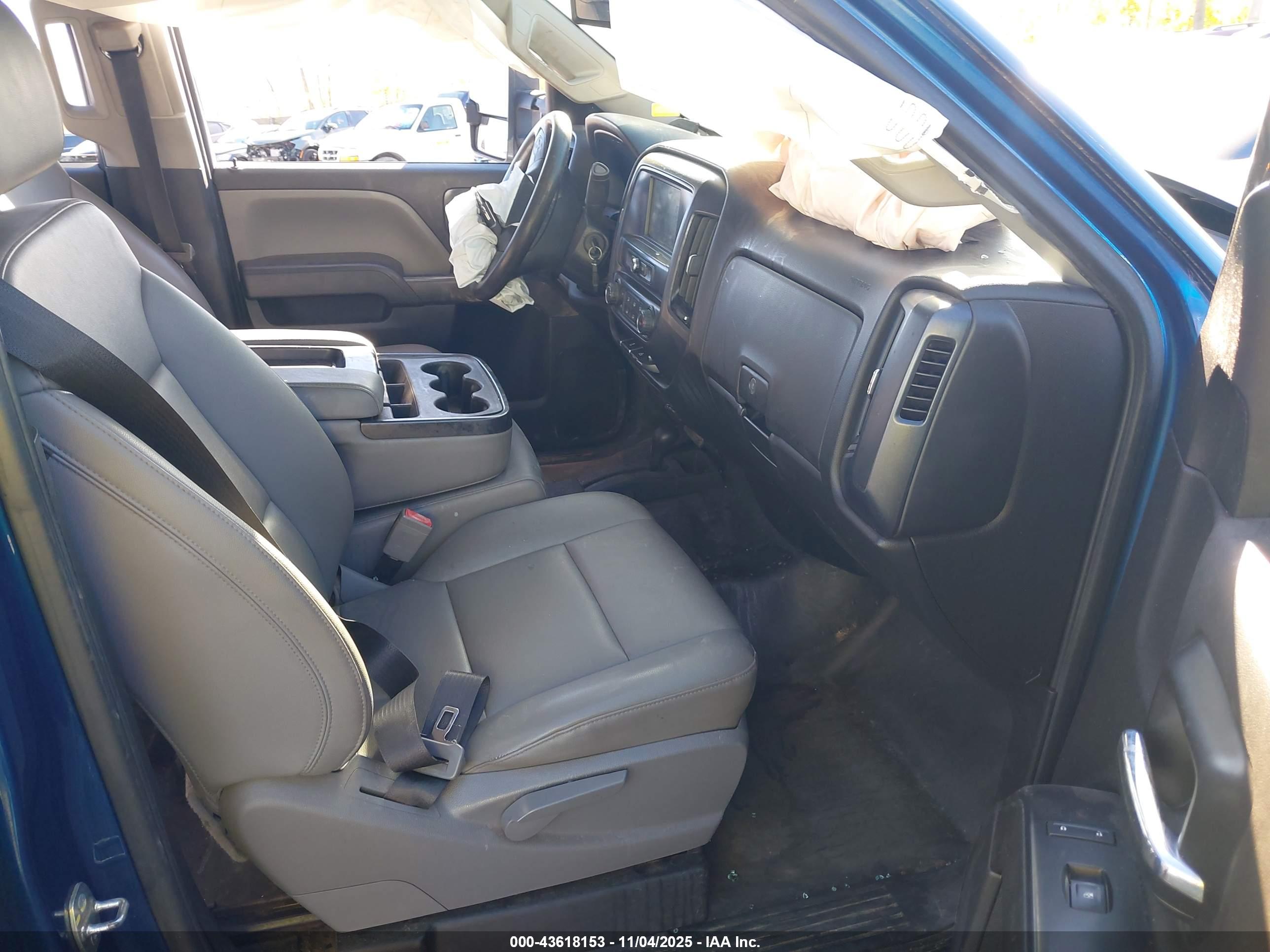 GMC SIERRA image 5
