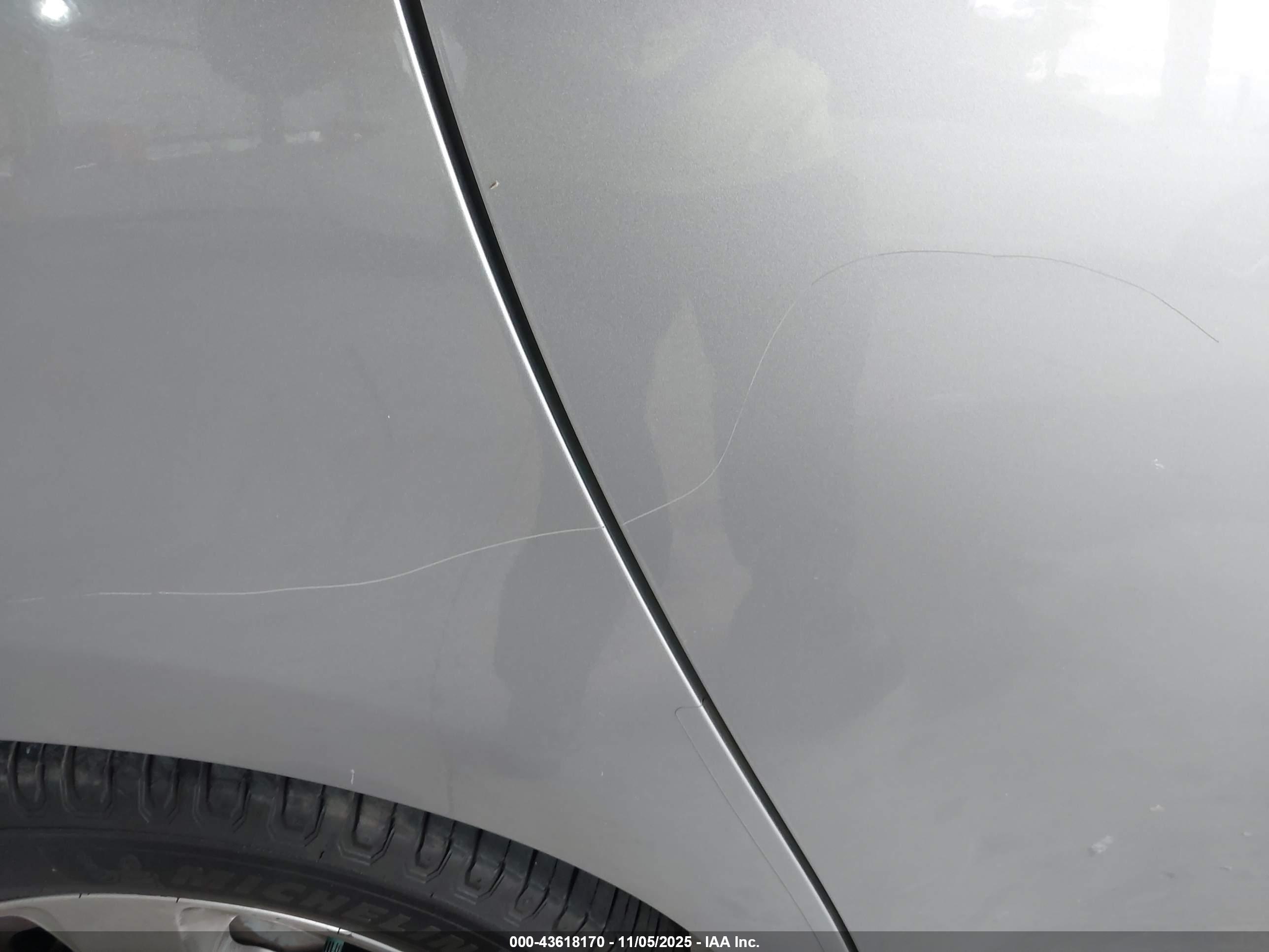 TOYOTA SIENNA image 6