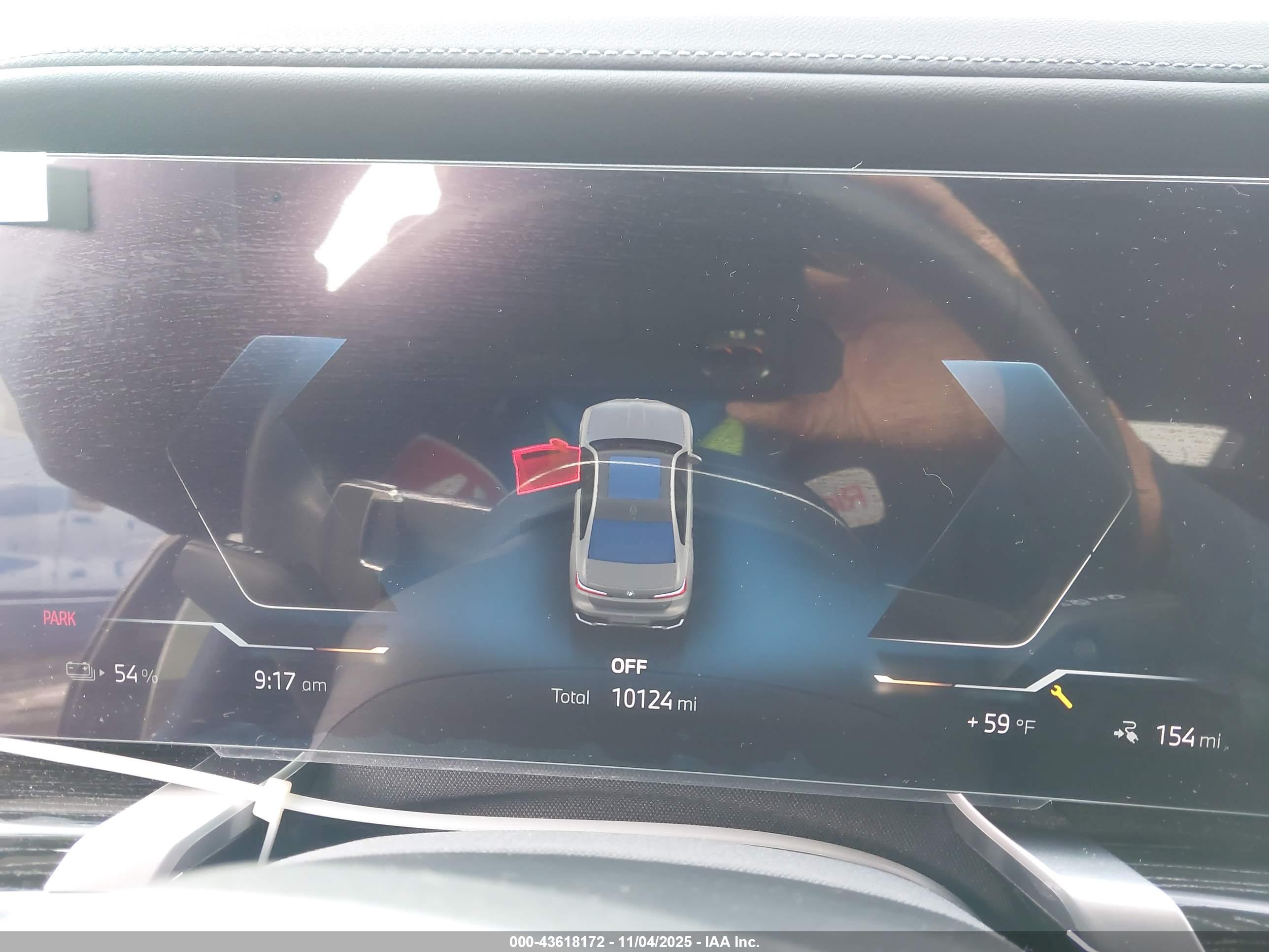 BMW I7 image 7