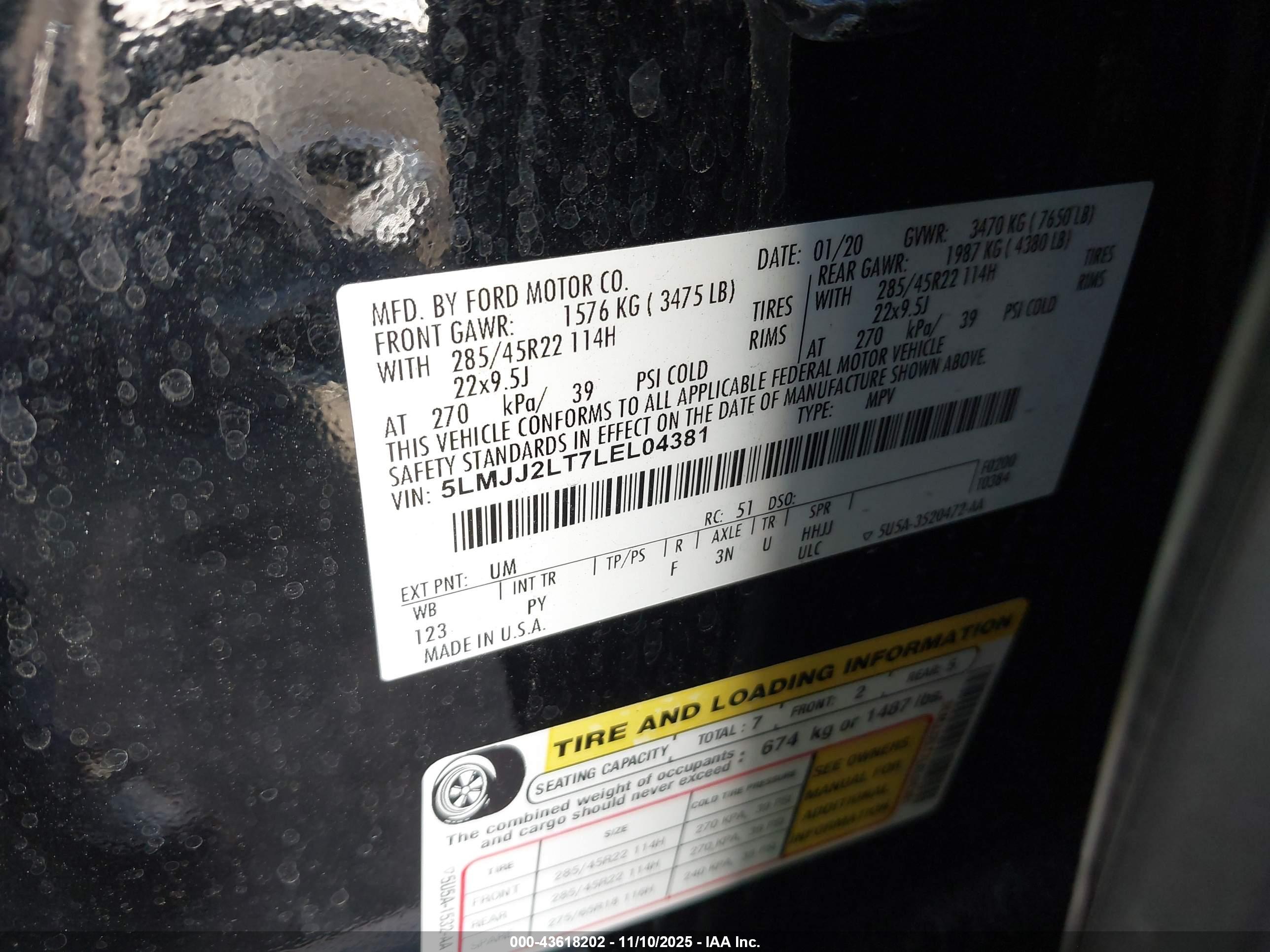 LINCOLN NAVIGATOR image 9