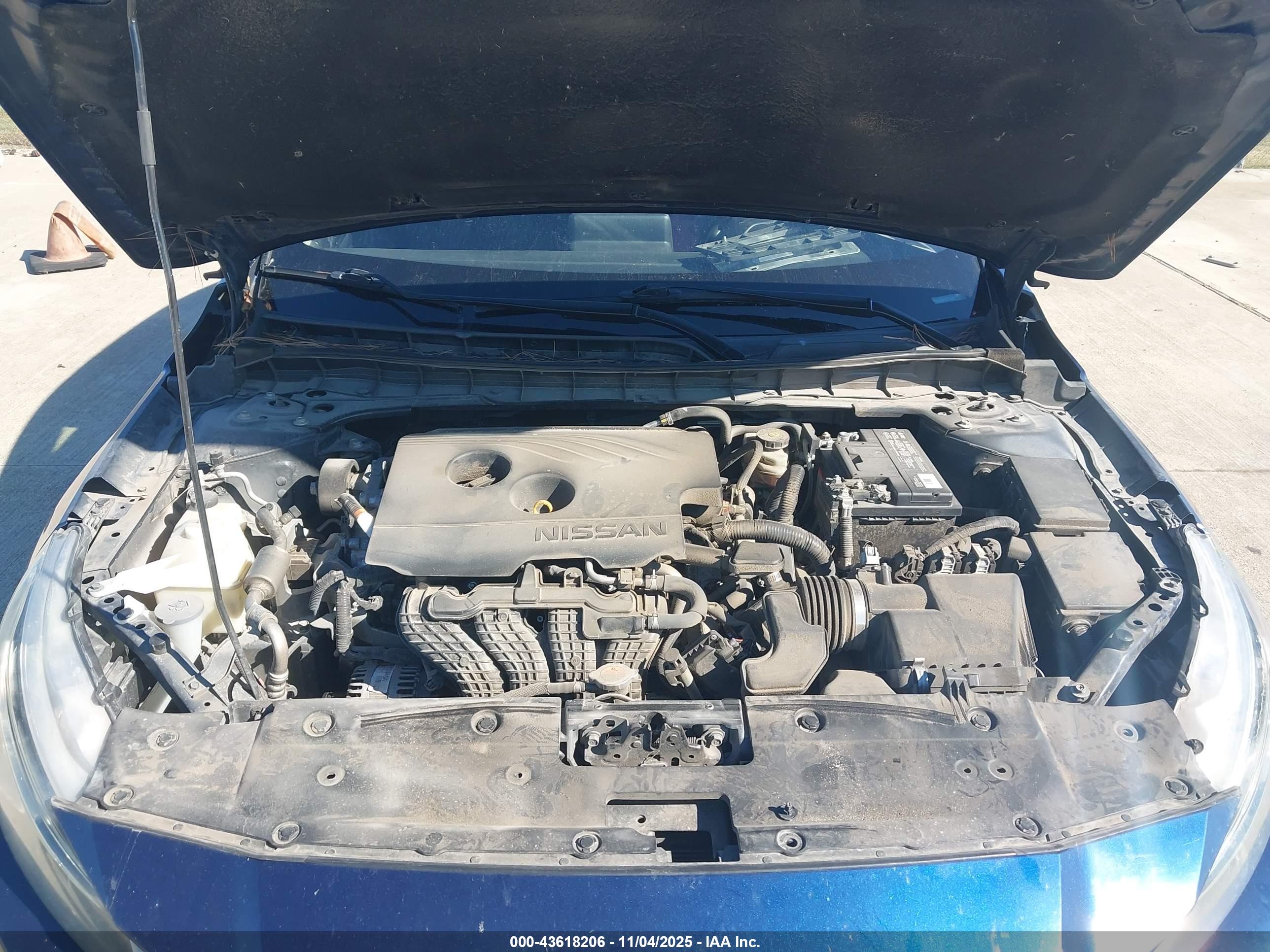 NISSAN ALTIMA image 10