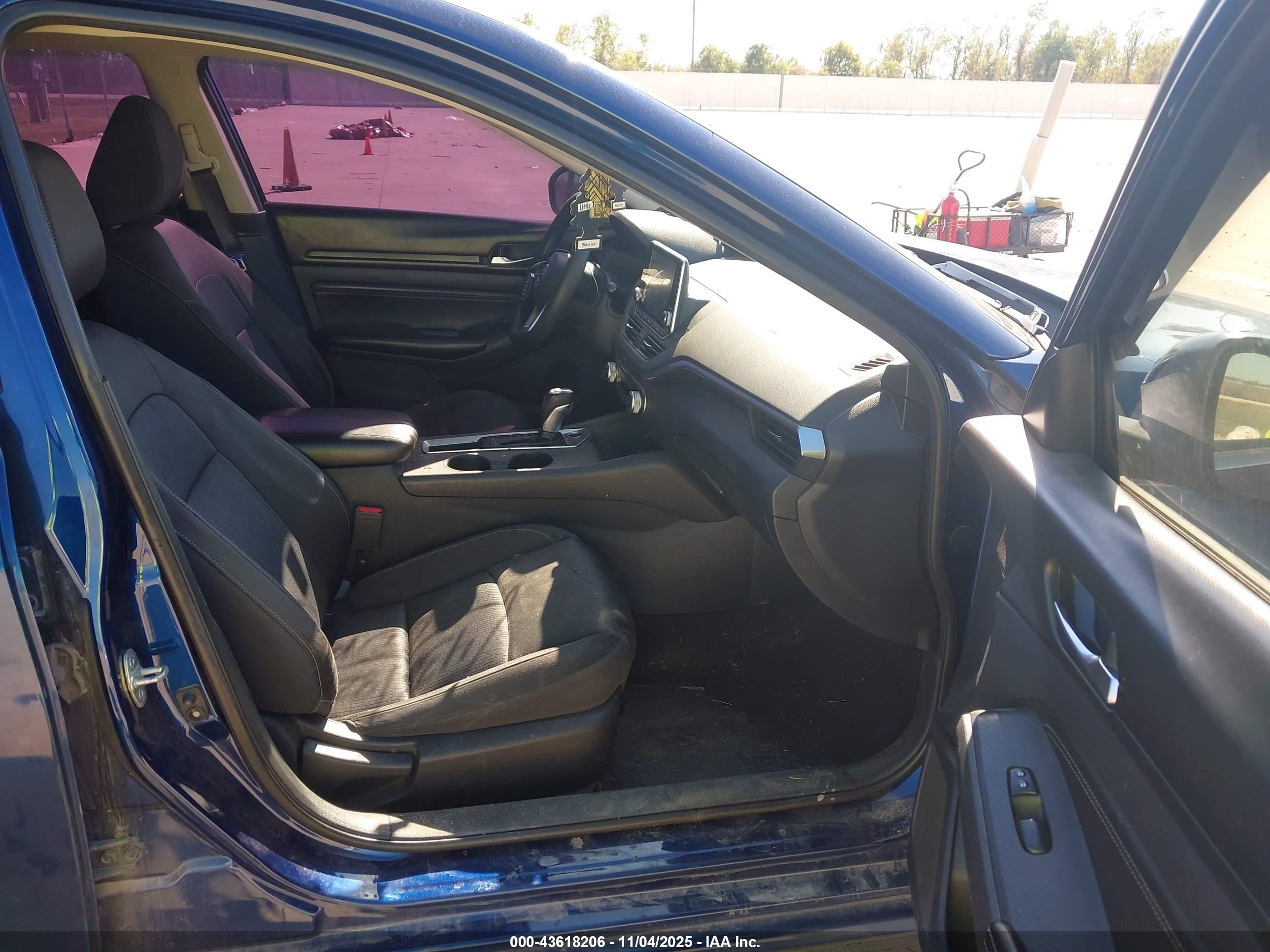 NISSAN ALTIMA image 5