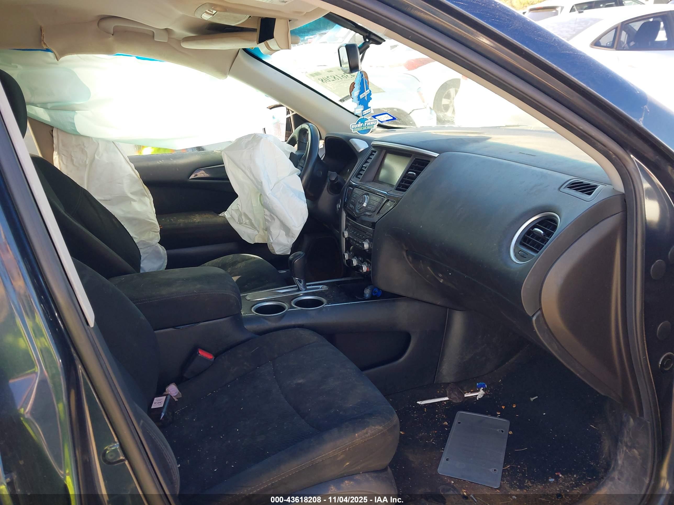 NISSAN PATHFINDER image 5