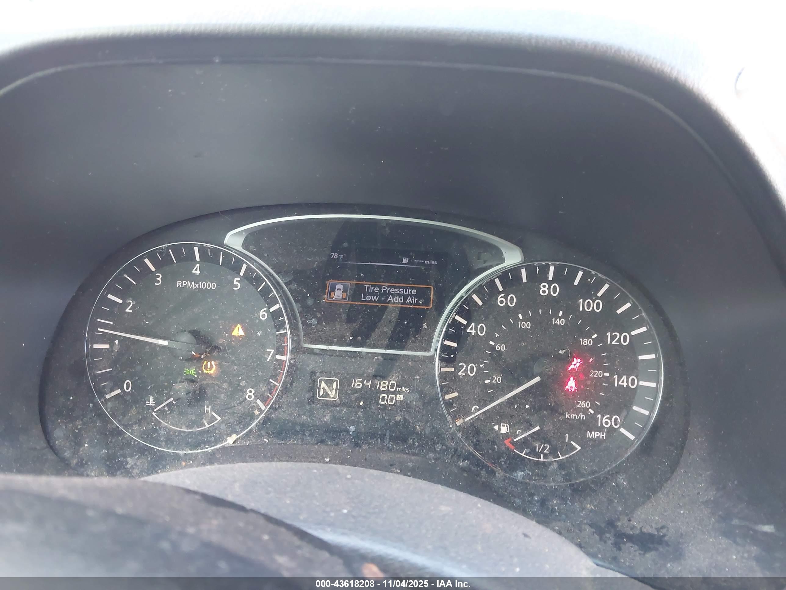 NISSAN PATHFINDER image 7