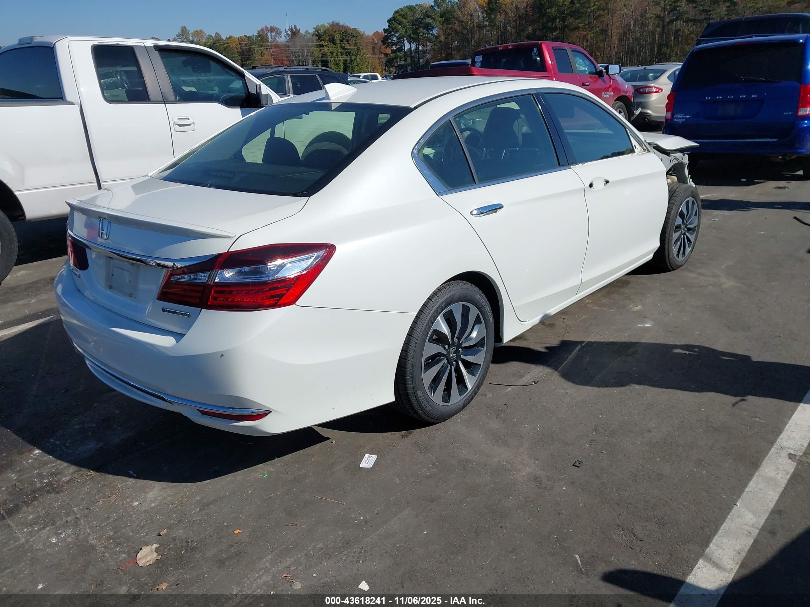 HONDA ACCORD image 4