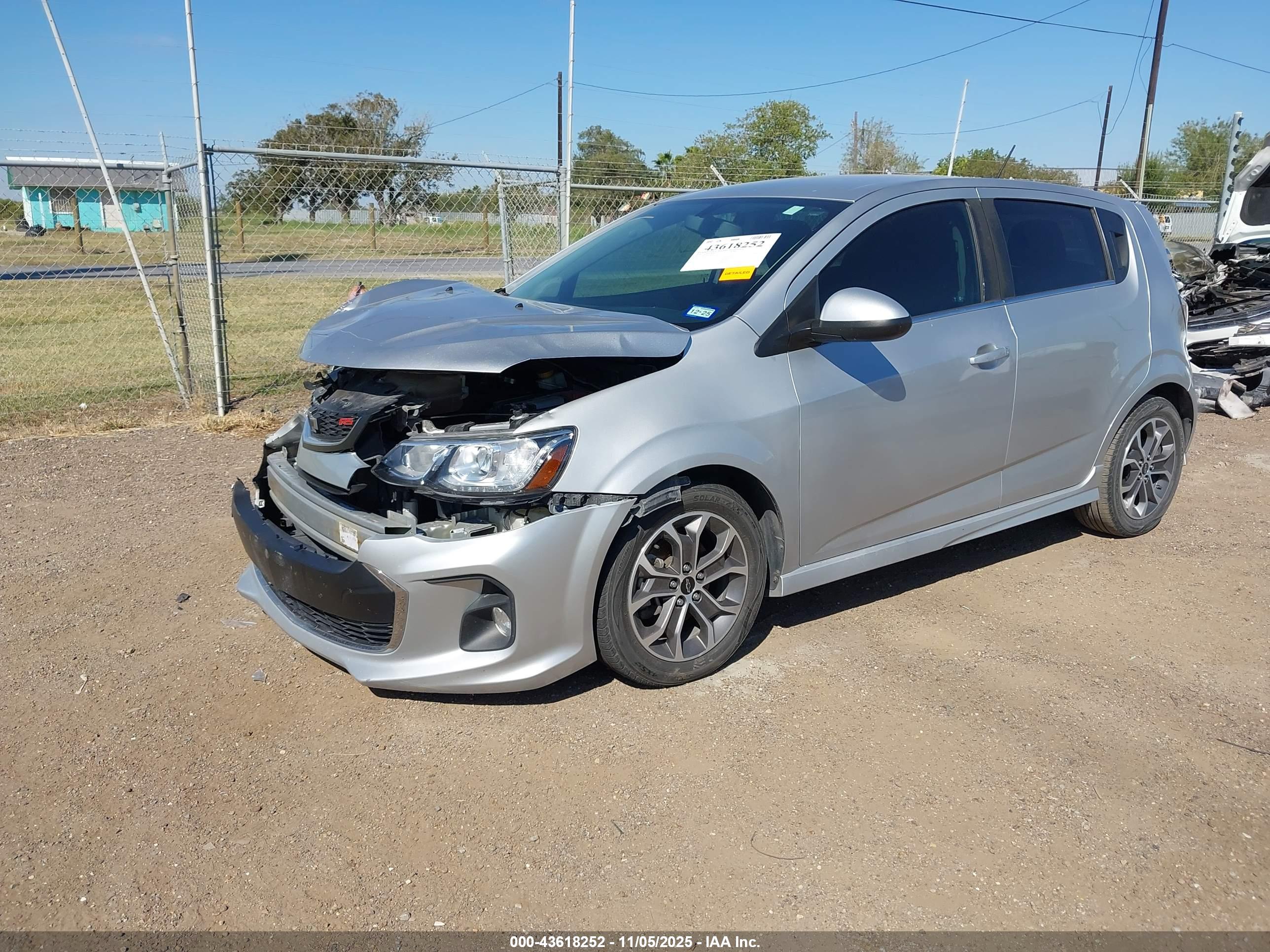 CHEVROLET SONIC image 2